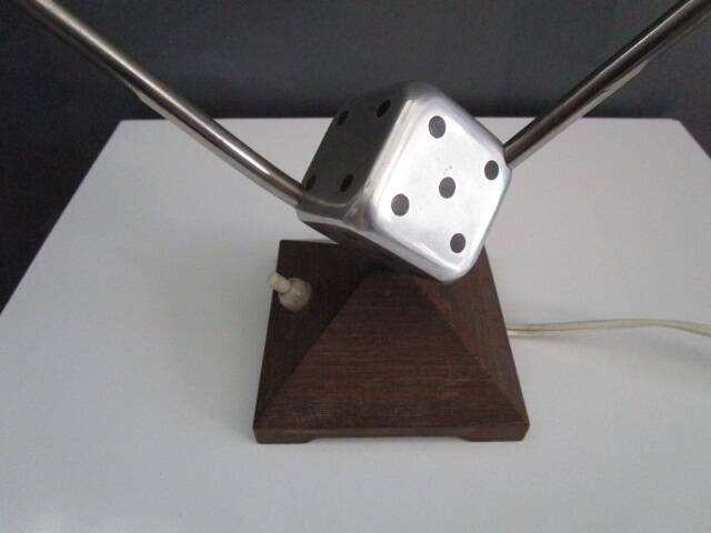 Vintage lamp from the 50s/60s in chromed metal and opaline