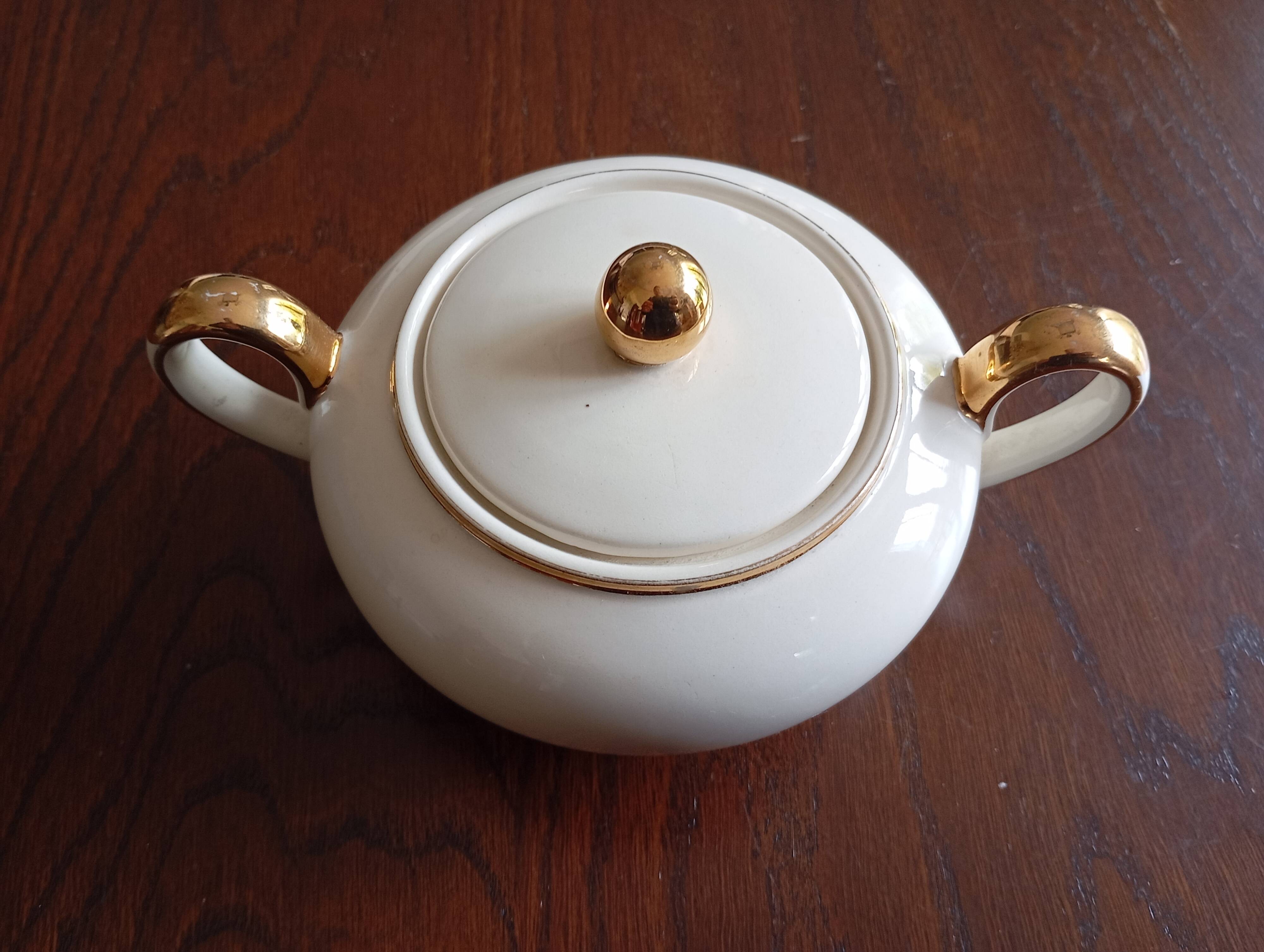 Villeroy & Boch "Biarritz" cream and sugar bowl