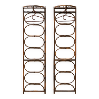 Ensemble de deux porte-manteaux vintage en bambou et rotin