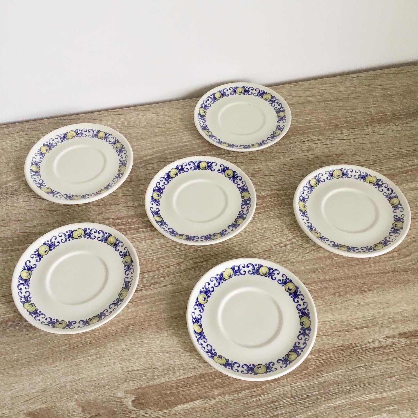 Set of six cups six saucers and a tray Villeroy and Boch Cadiz