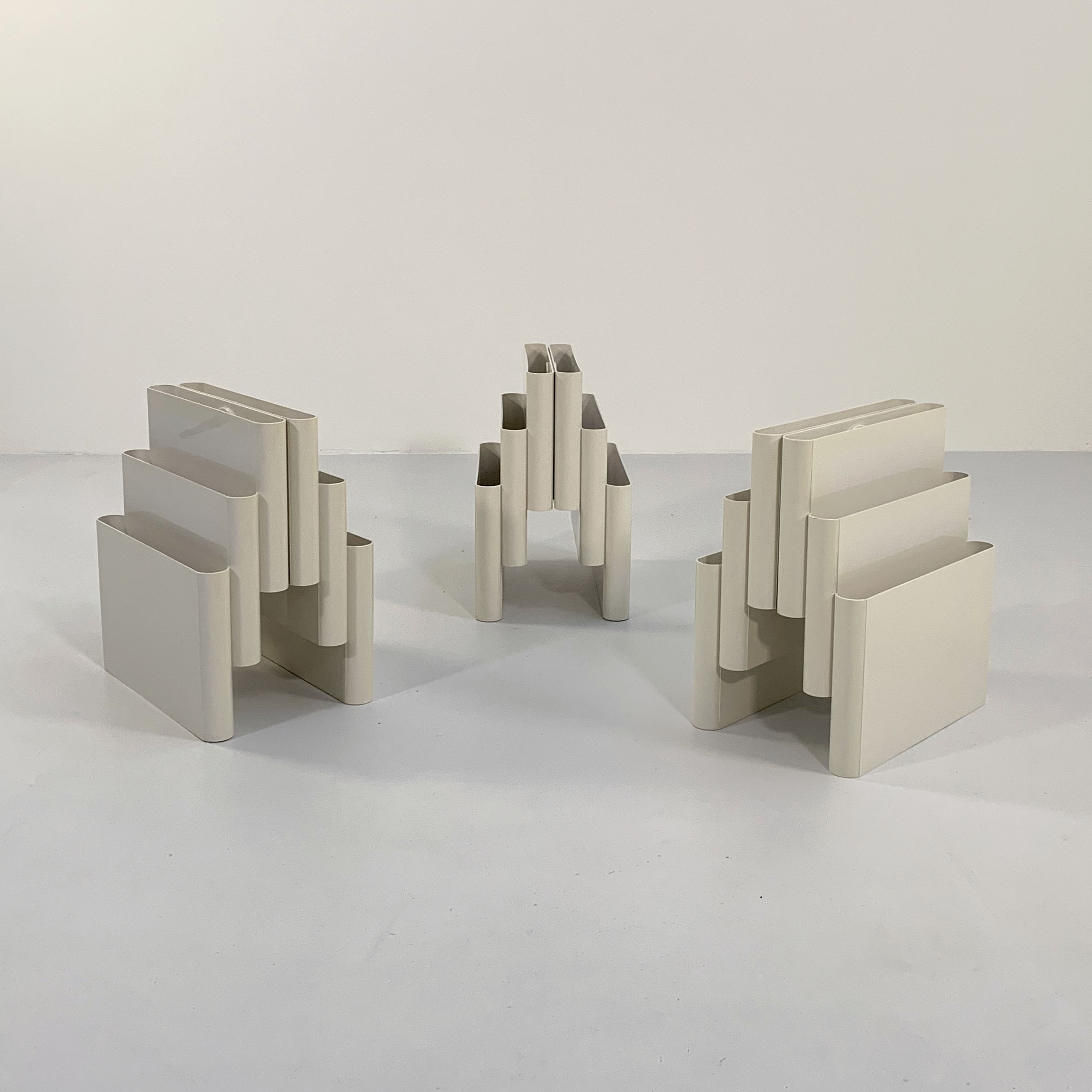 White magazine holder by Giotto Stoppino for Kartell, 1970