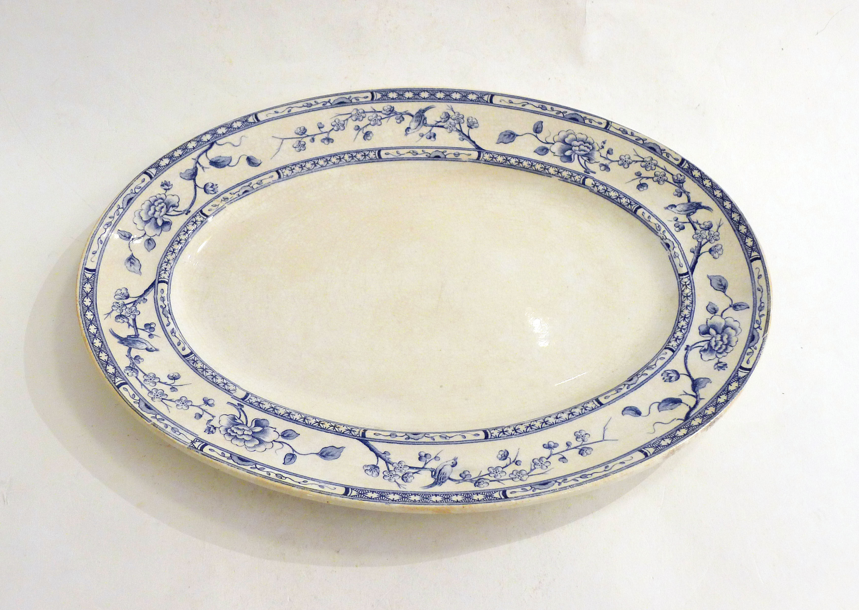 Paire de plats Creil & Montereau