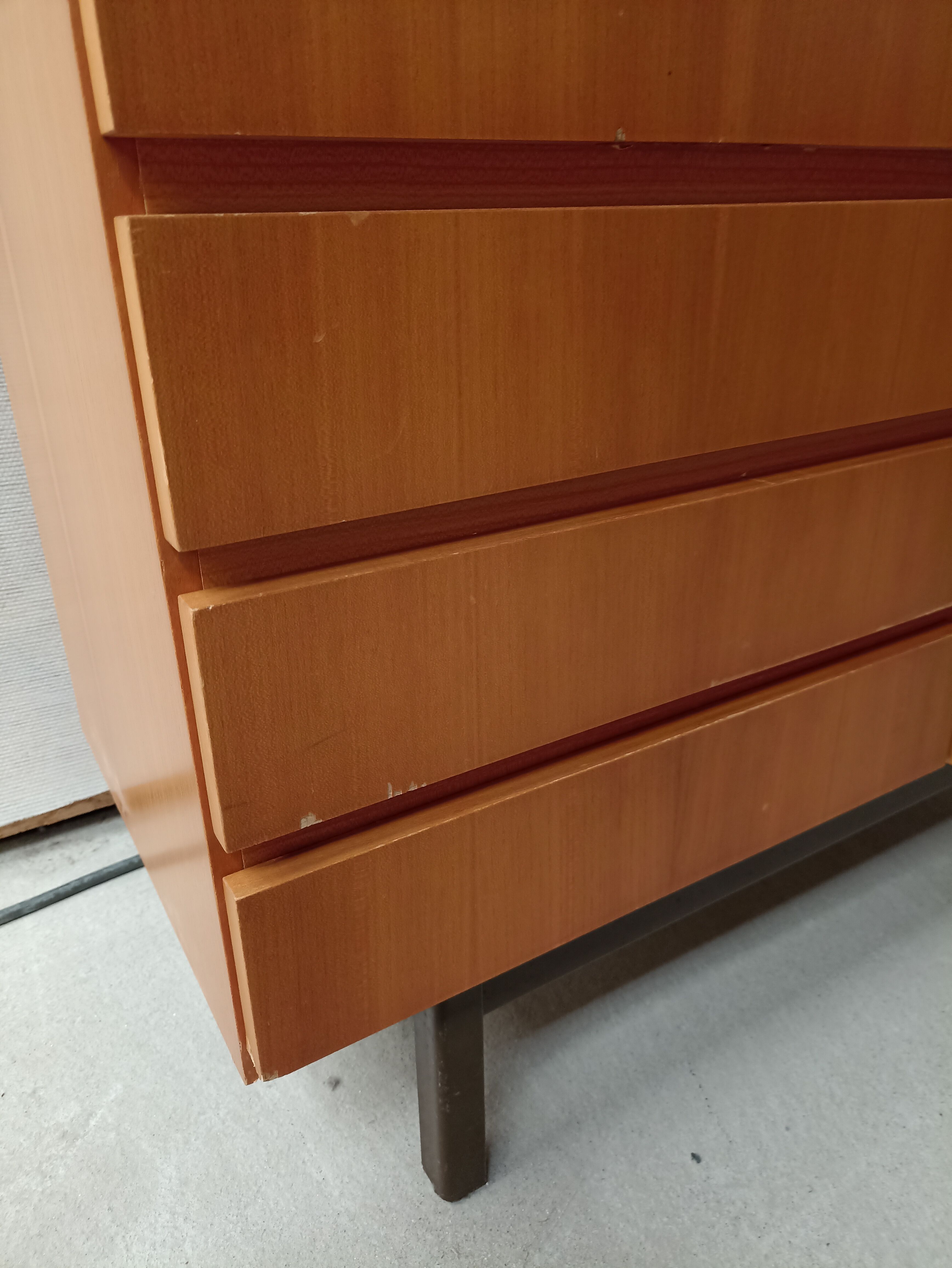 Commode vintage