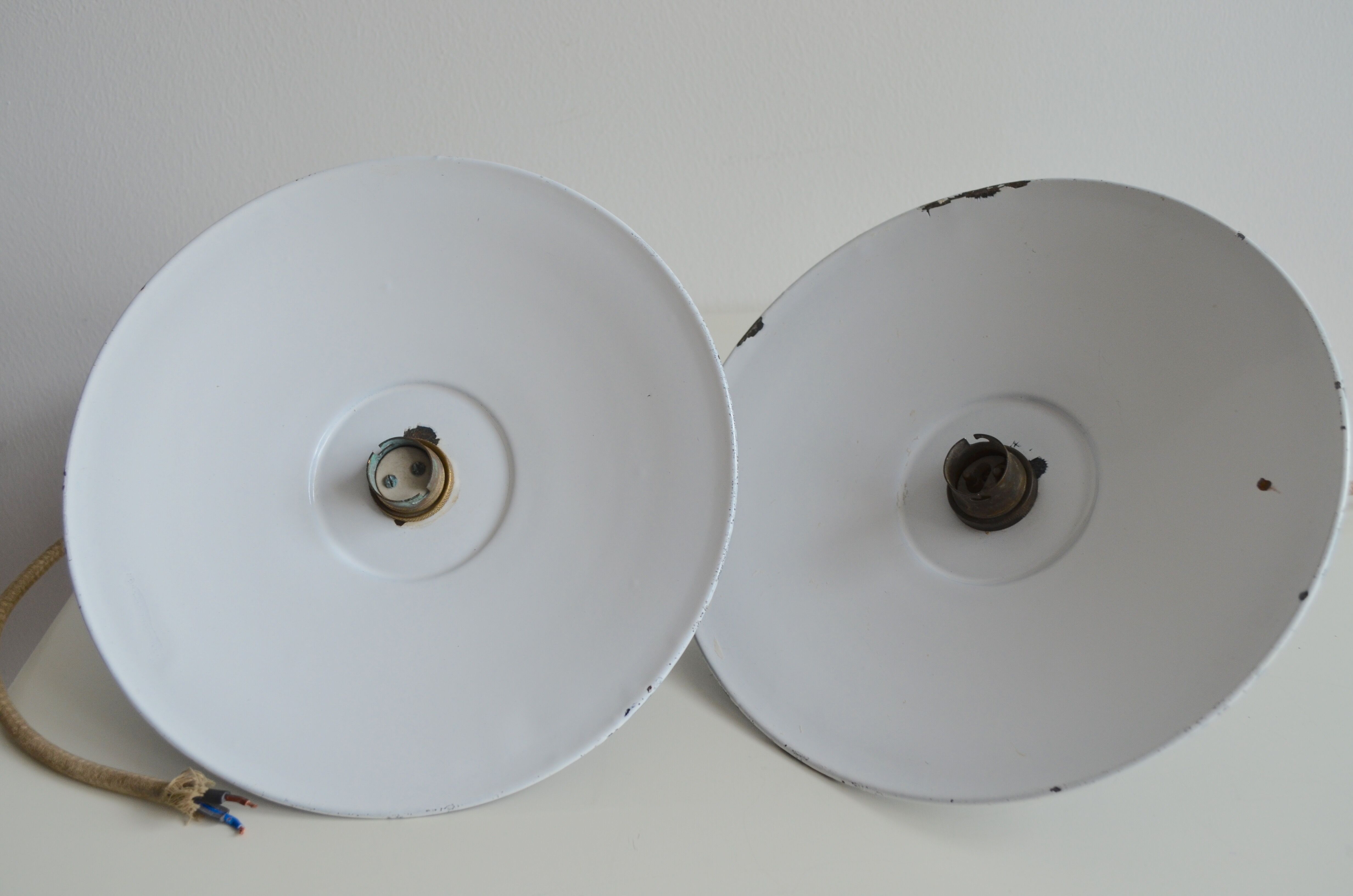 Hanging lamps in black enamelled plate