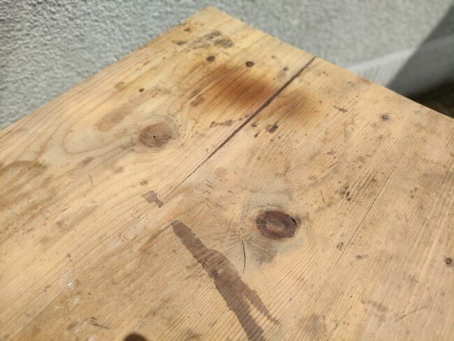 Farm table
