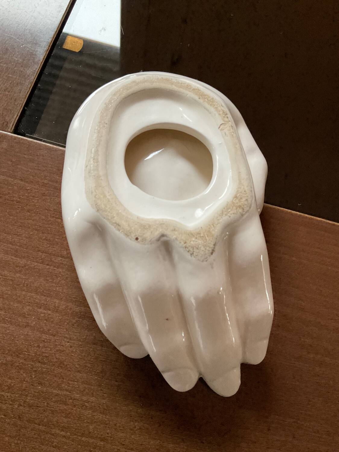 Vintage handmade ceramic pocket empty 70s