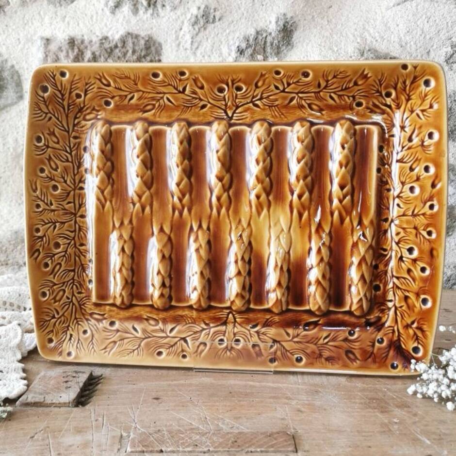 Barbotine, Sarreguemines asparagus dish