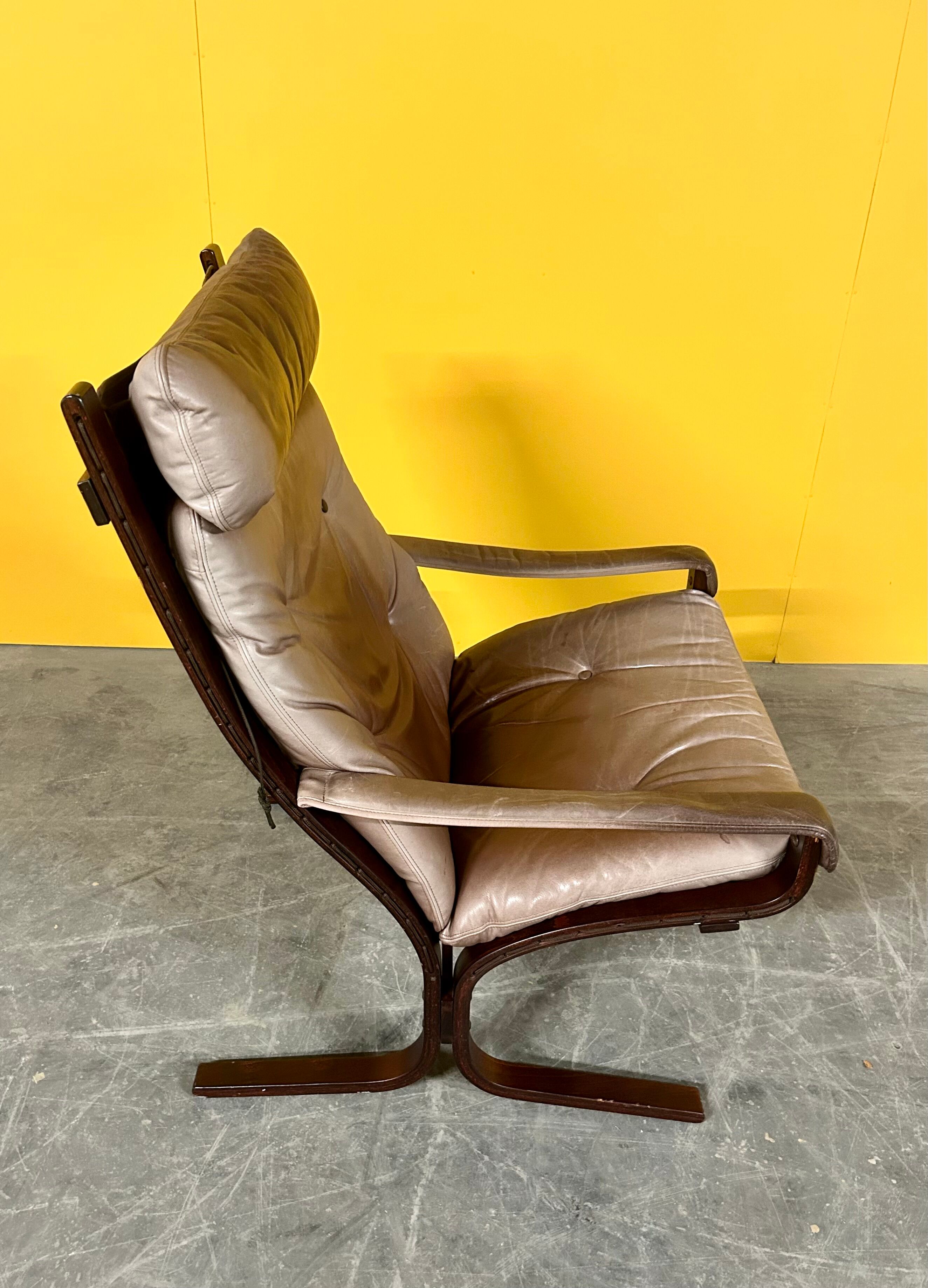 Scandinavian  `Siesta` lounge chair by Ingmar Relling