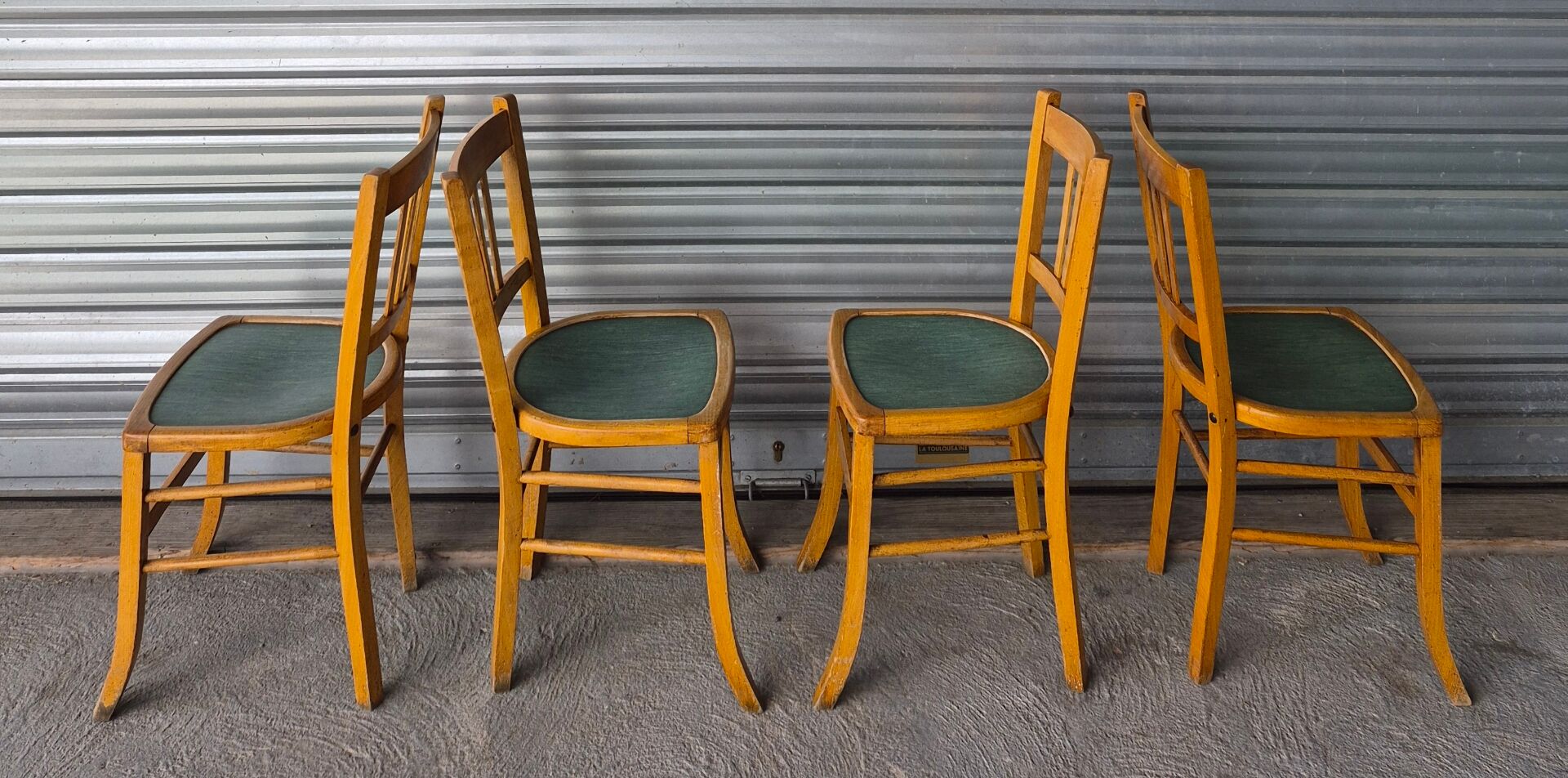 Set of 4 vintage bistro chairs
