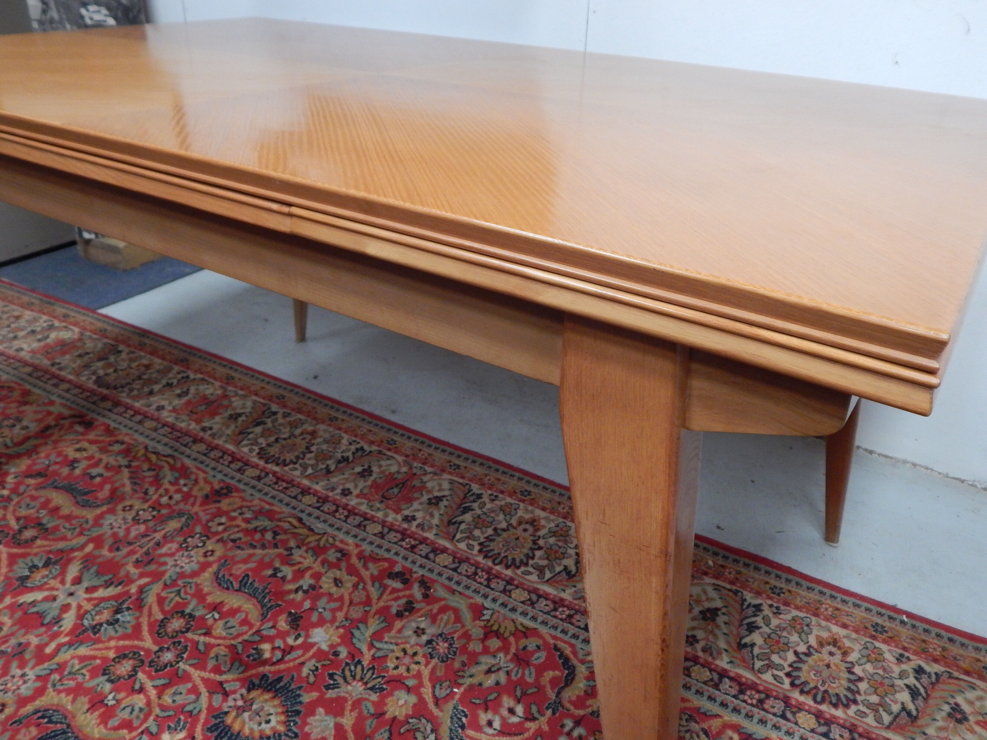 Extending table with vintage compass legs 50s