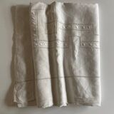 Linen cloth embroidered days and peas shuttle without monogram 1960
