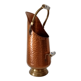 Coal bucket in hammered copper, brass and porcelain