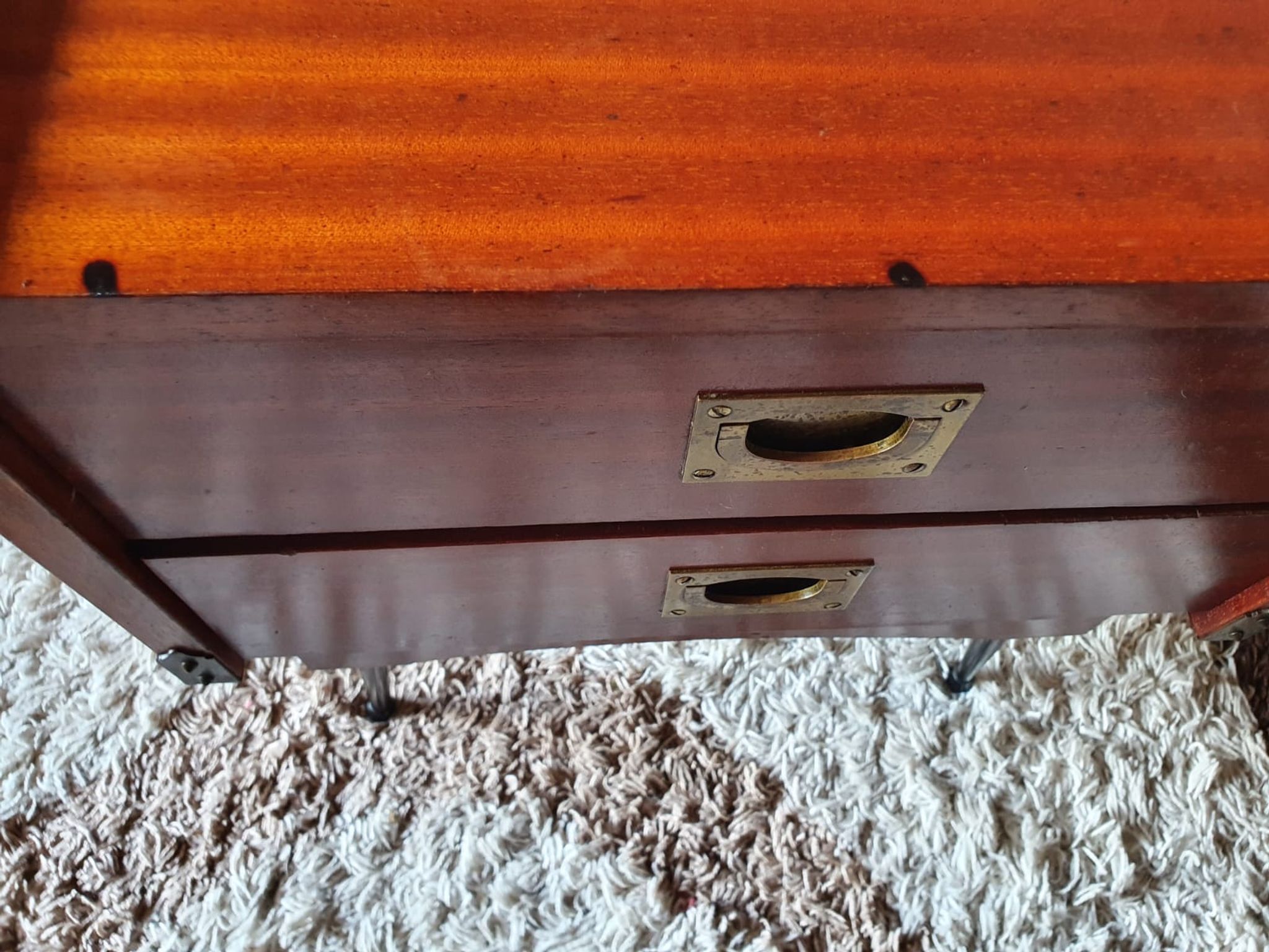 Table de chevet scandinave deux tiroirs