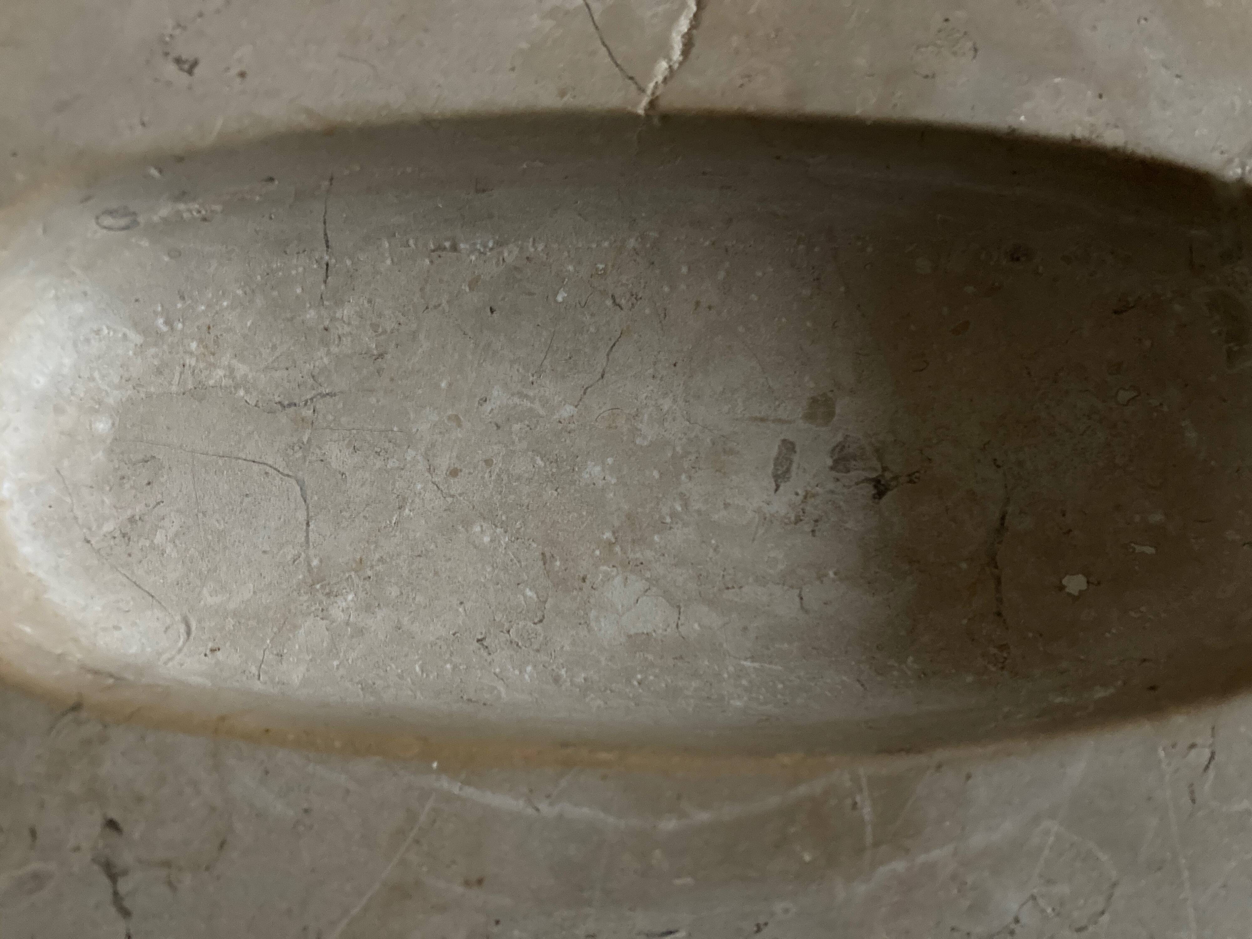 Monastery stone font XS bastide soap holder