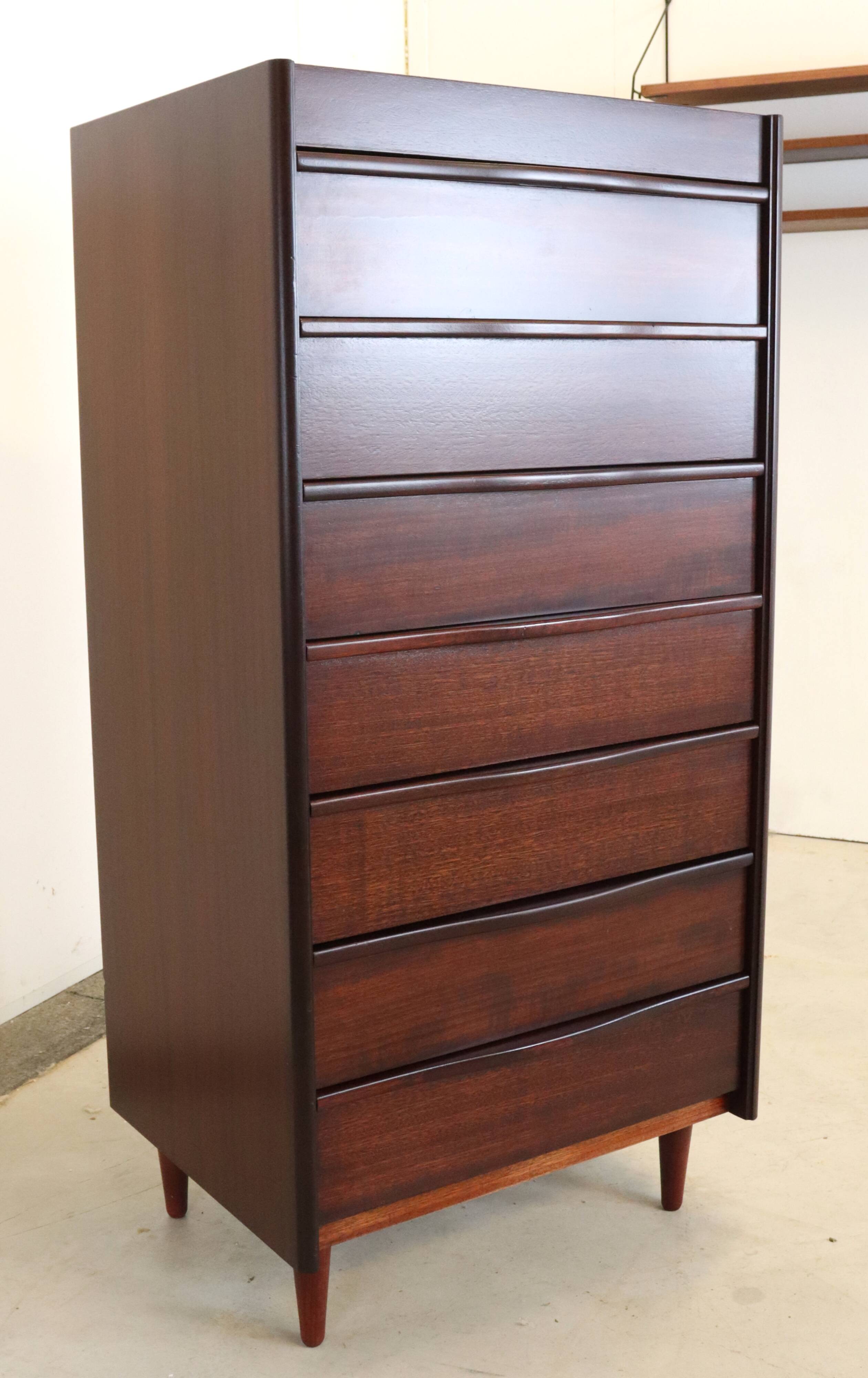 Hoge Ladekast 'Goulceby'