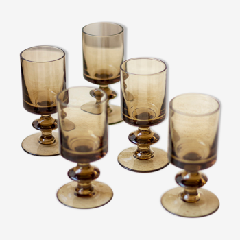 6 glasses in smoked glass foot