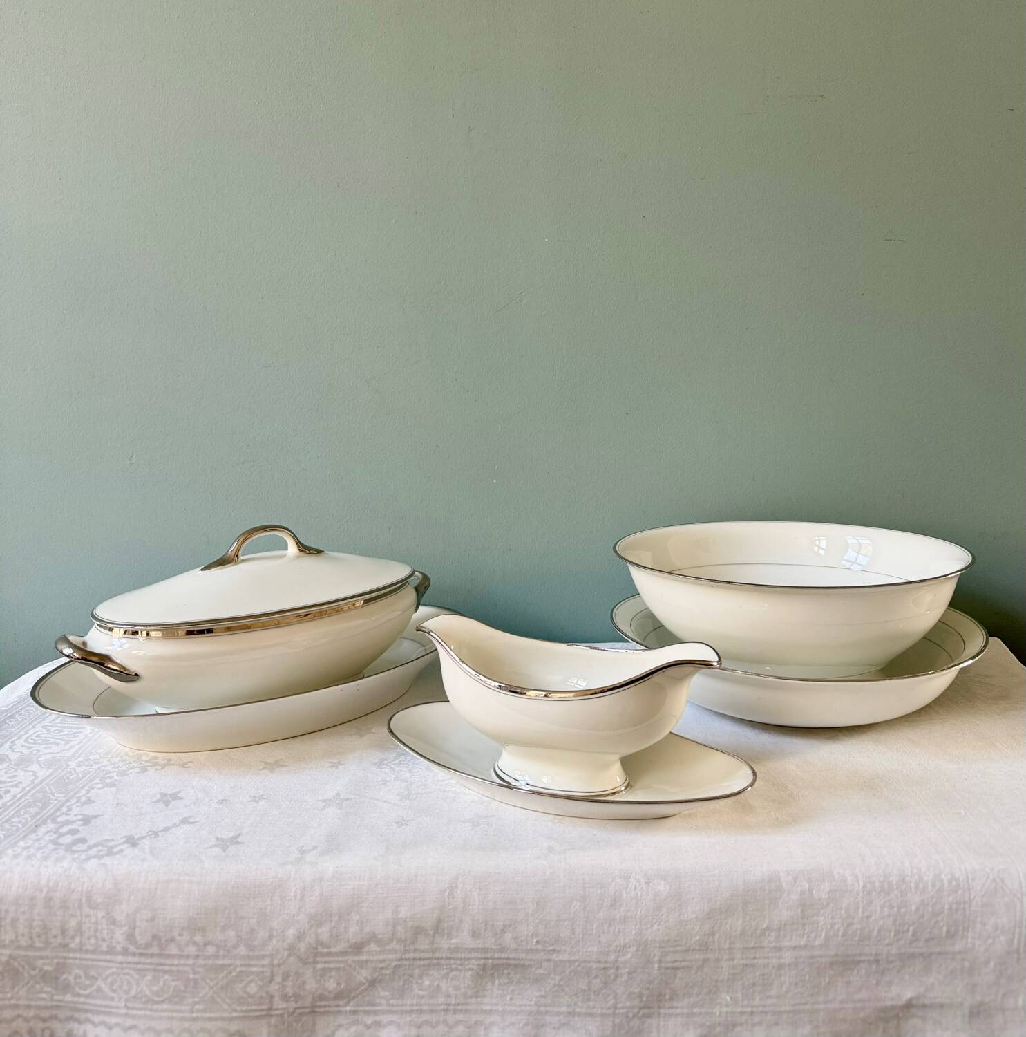 5 pieces of a 19th century Jules Vieillard porcelain service