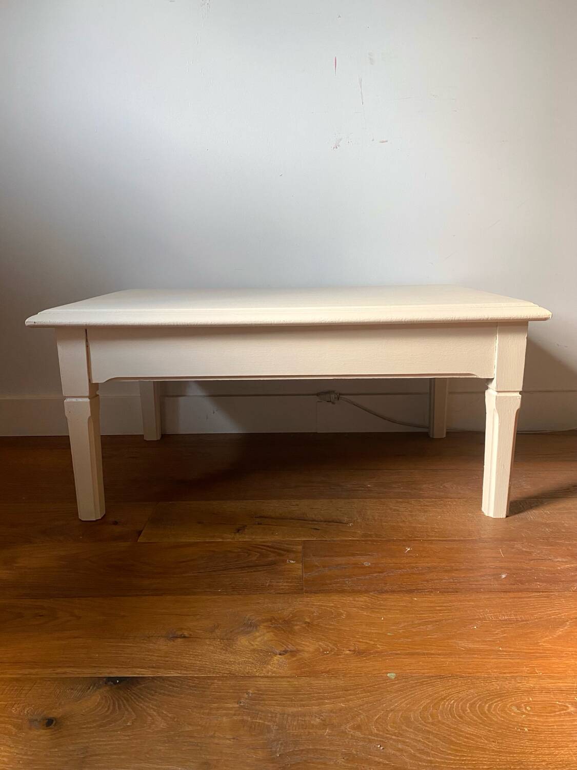 Coffee table in ecru antique wood