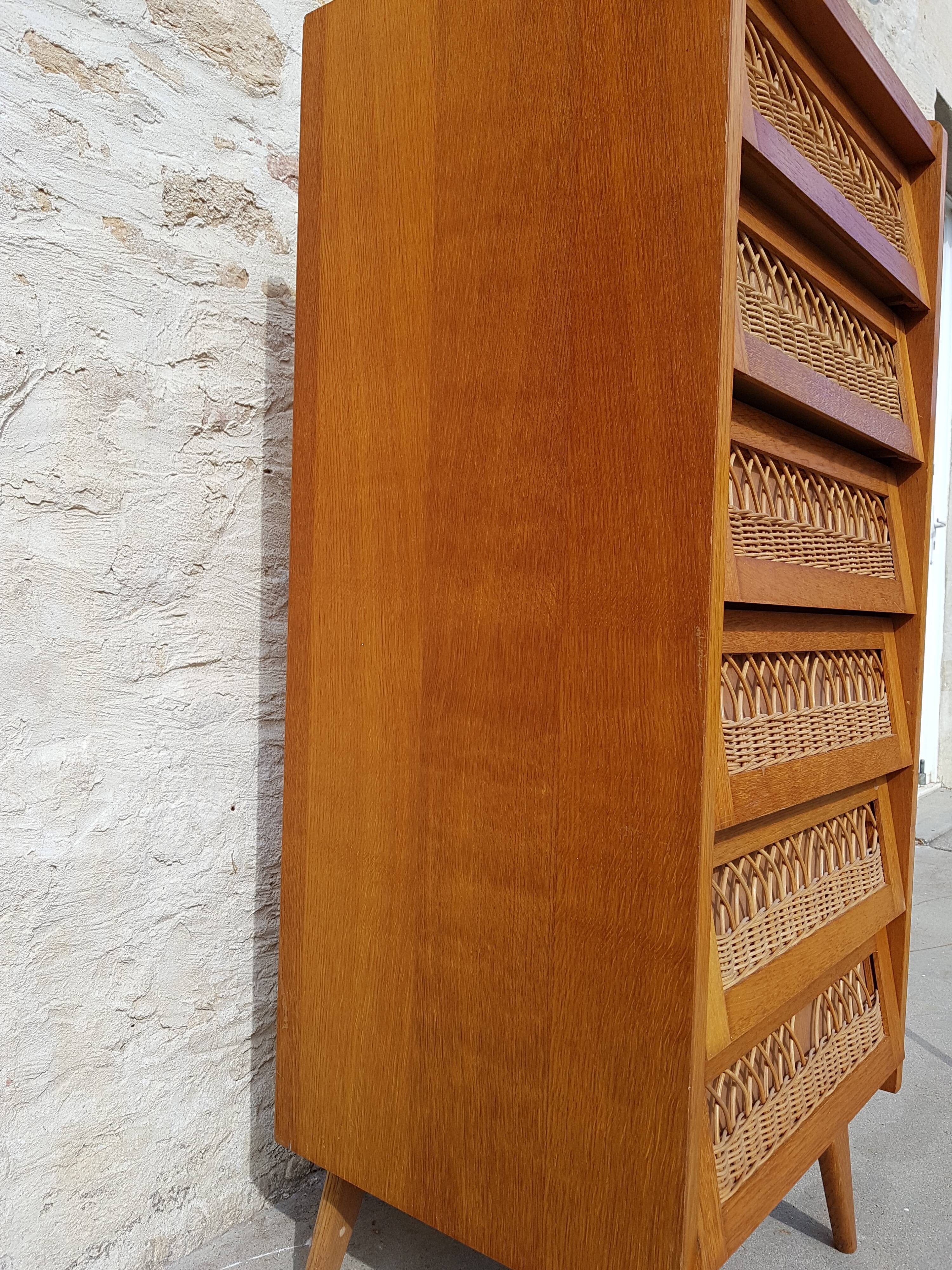 Old chest of drawer feet compass vintage 6 drawers