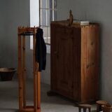 Modern Danish, brutalist round coat rack in solid pine, cylindrical shape, 1970s.