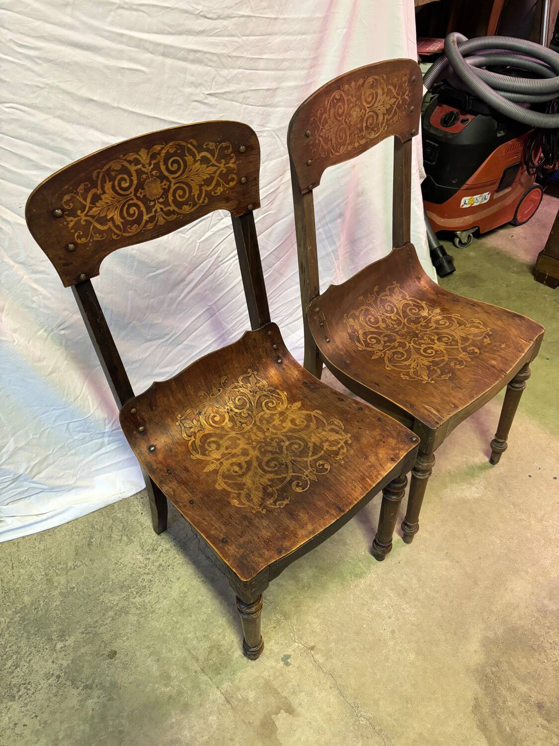 Chaises de bistrot de campagne