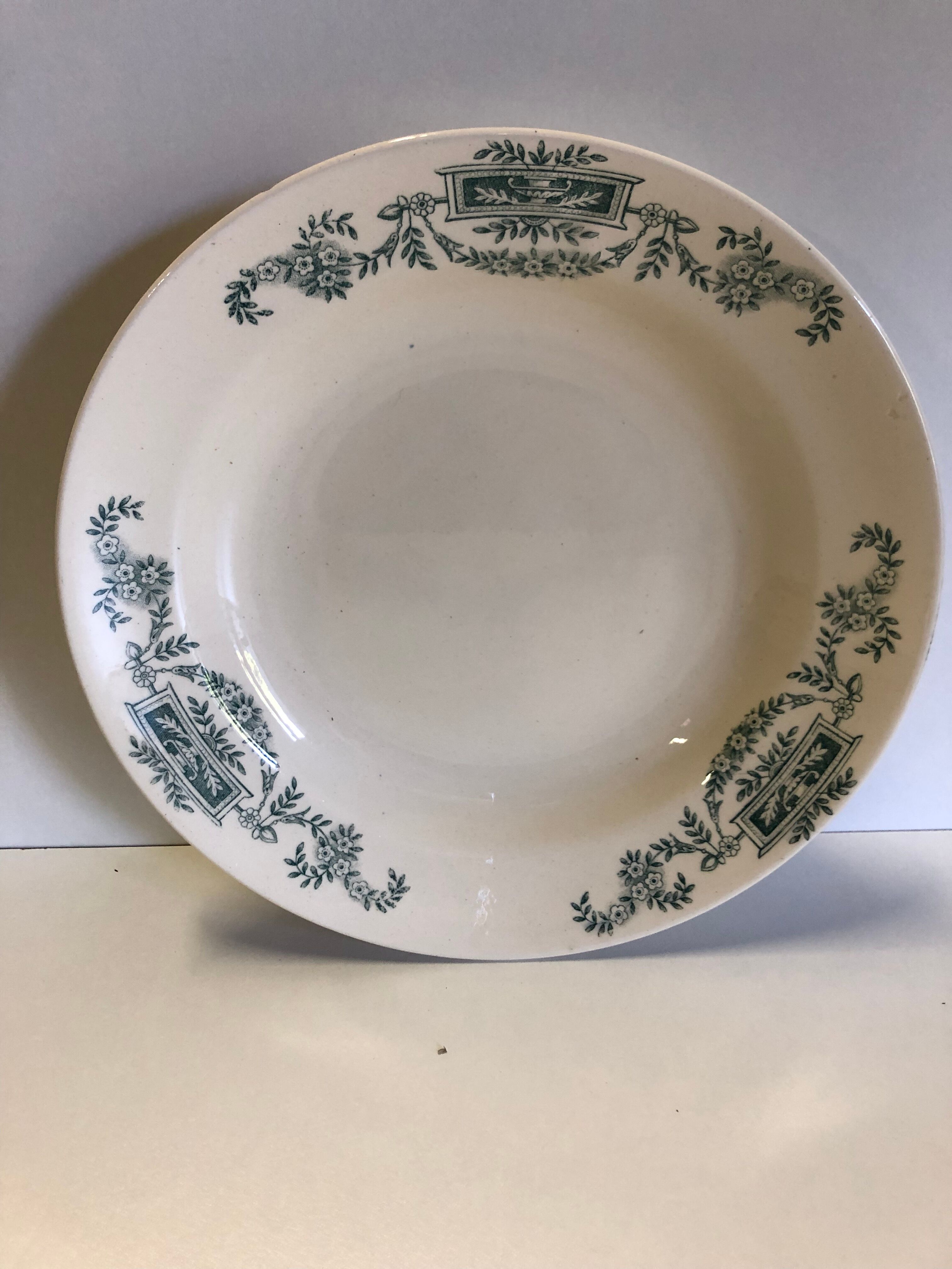 11 hollow plates Longchamps Lutece