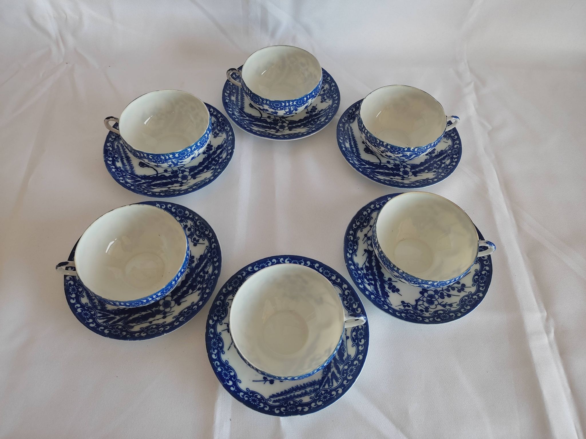 Service à café décor japonisant