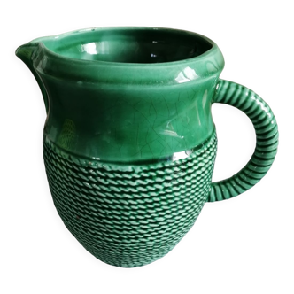 Green pitcher cord decoration