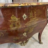 Louis XV style commode in red lacquer from the 1900s.