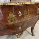Commode de style Louis XV en laque rouge époque 1900