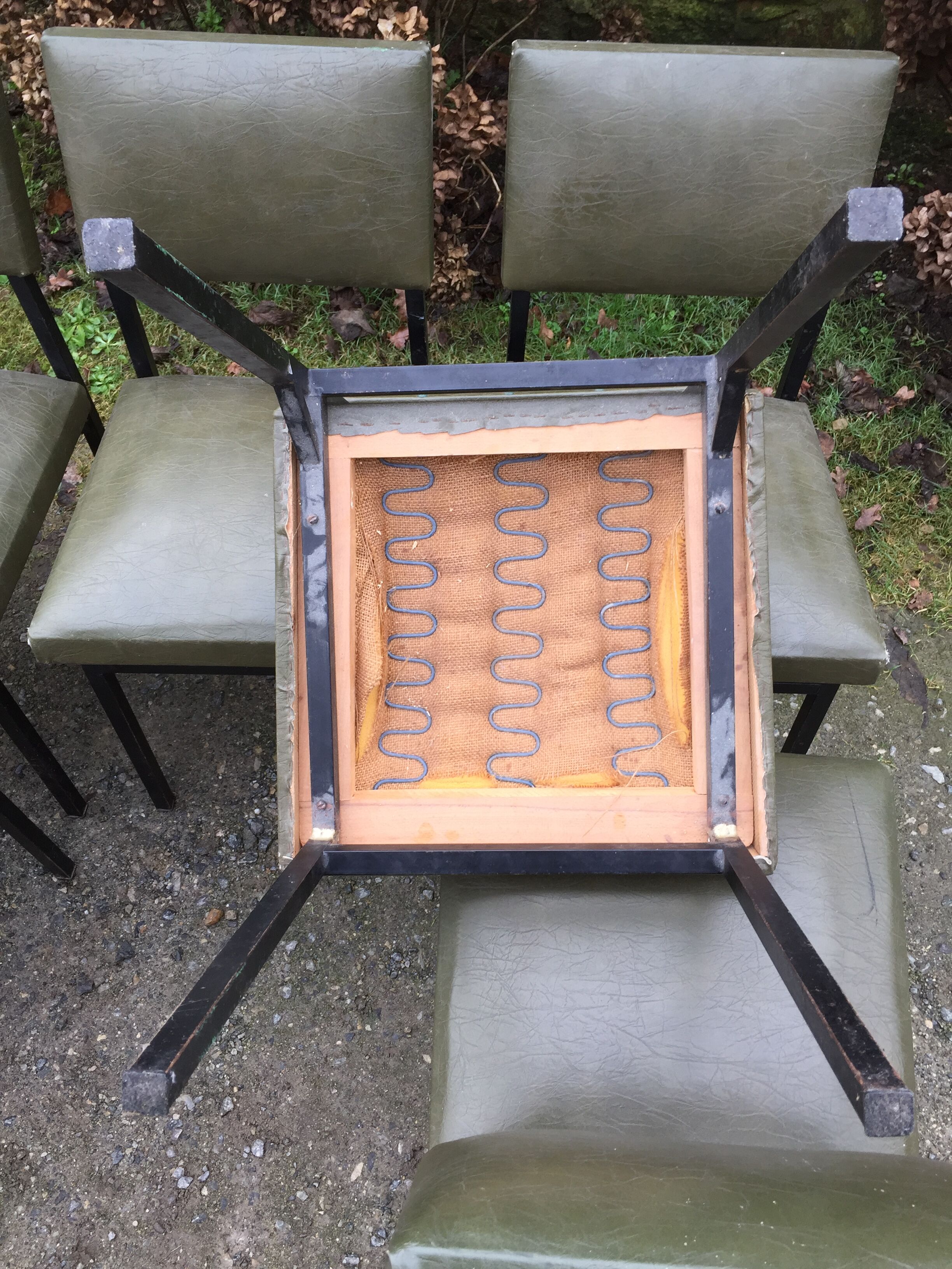 Vintage chairs guariche stone in Skaï green bottle and base in metal square tube.
