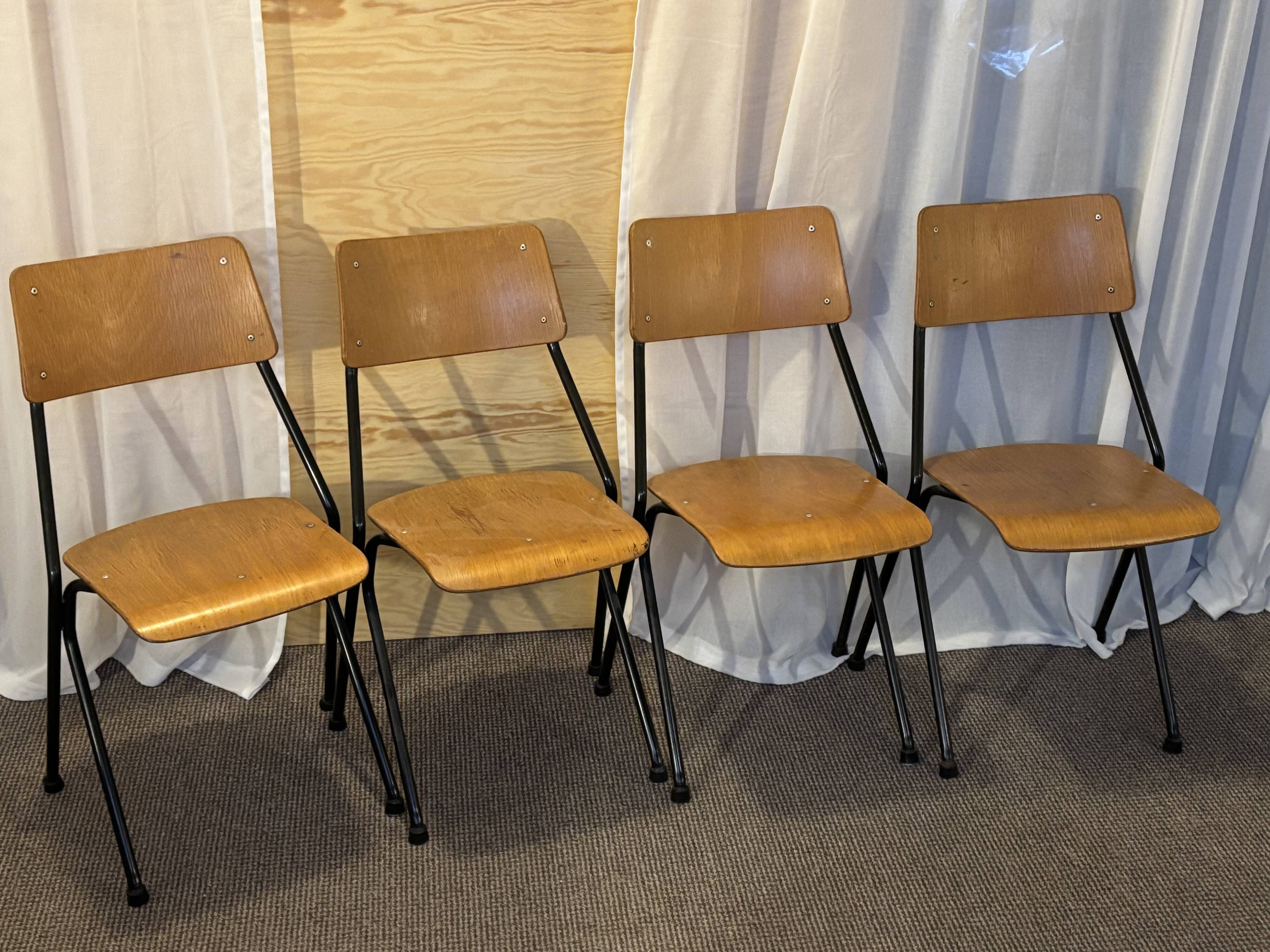 Set of 4 vintage post-modern design chairs
