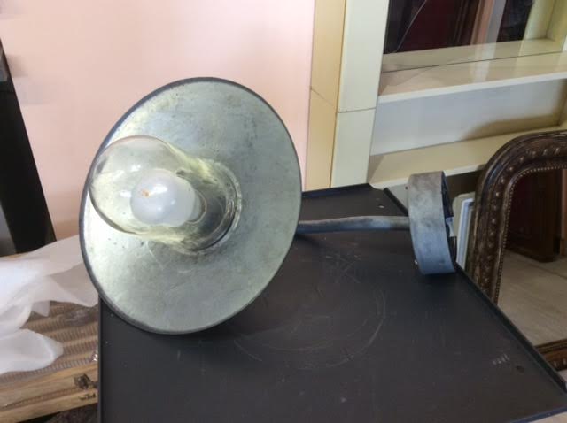 Zinc outdoor wall lamp