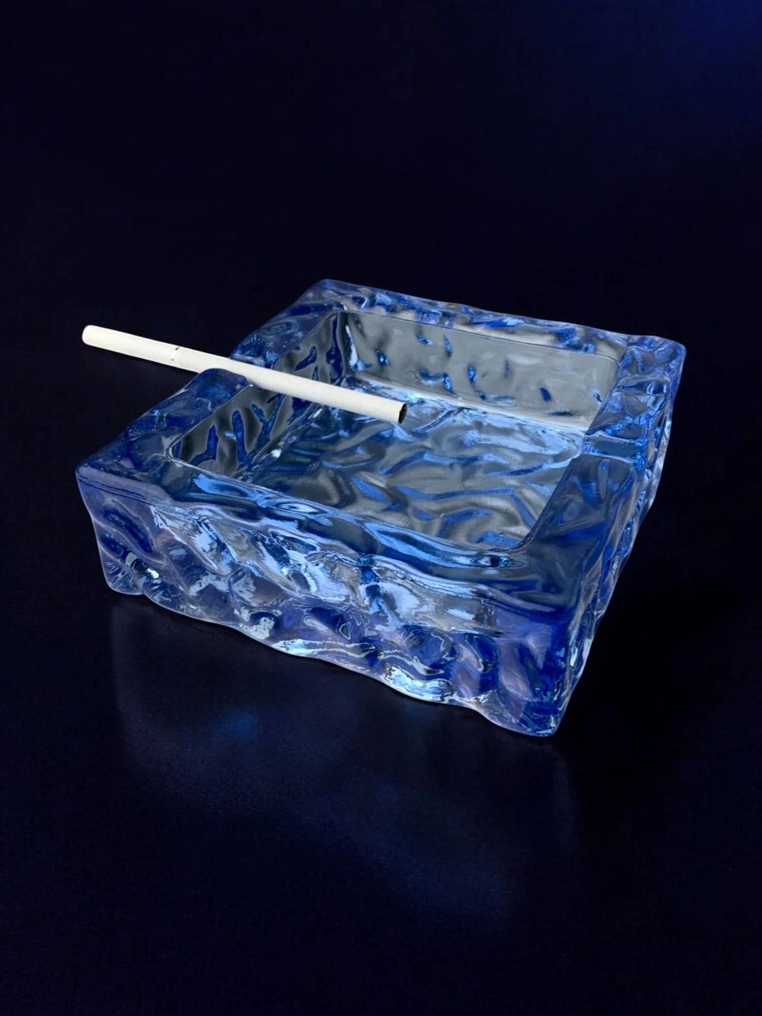 Ice cube ashtray by Antonio Imperatore, blue Murano glass, Italy, 1970s