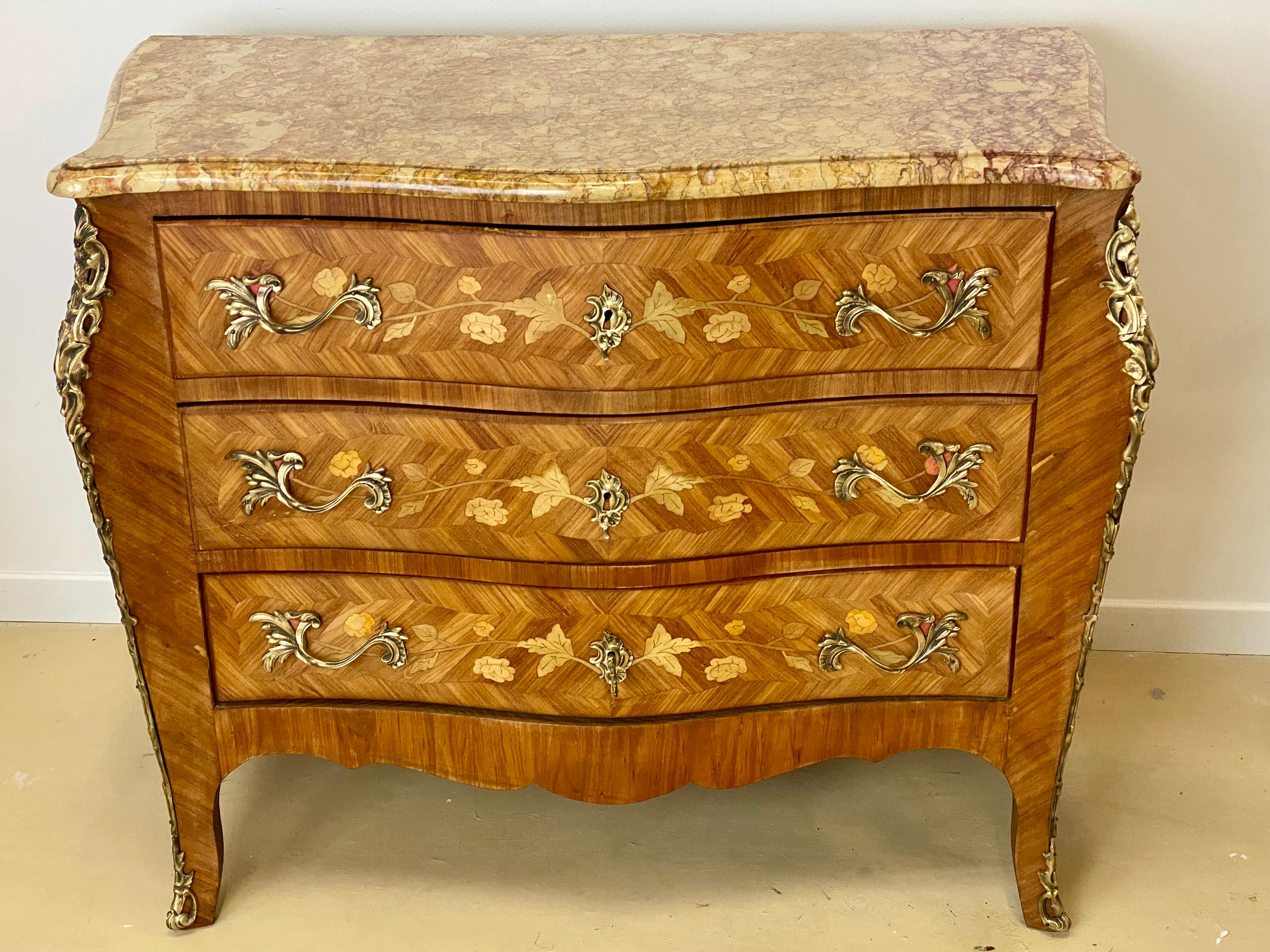 Commode Louis XV Marble top and marquetry
