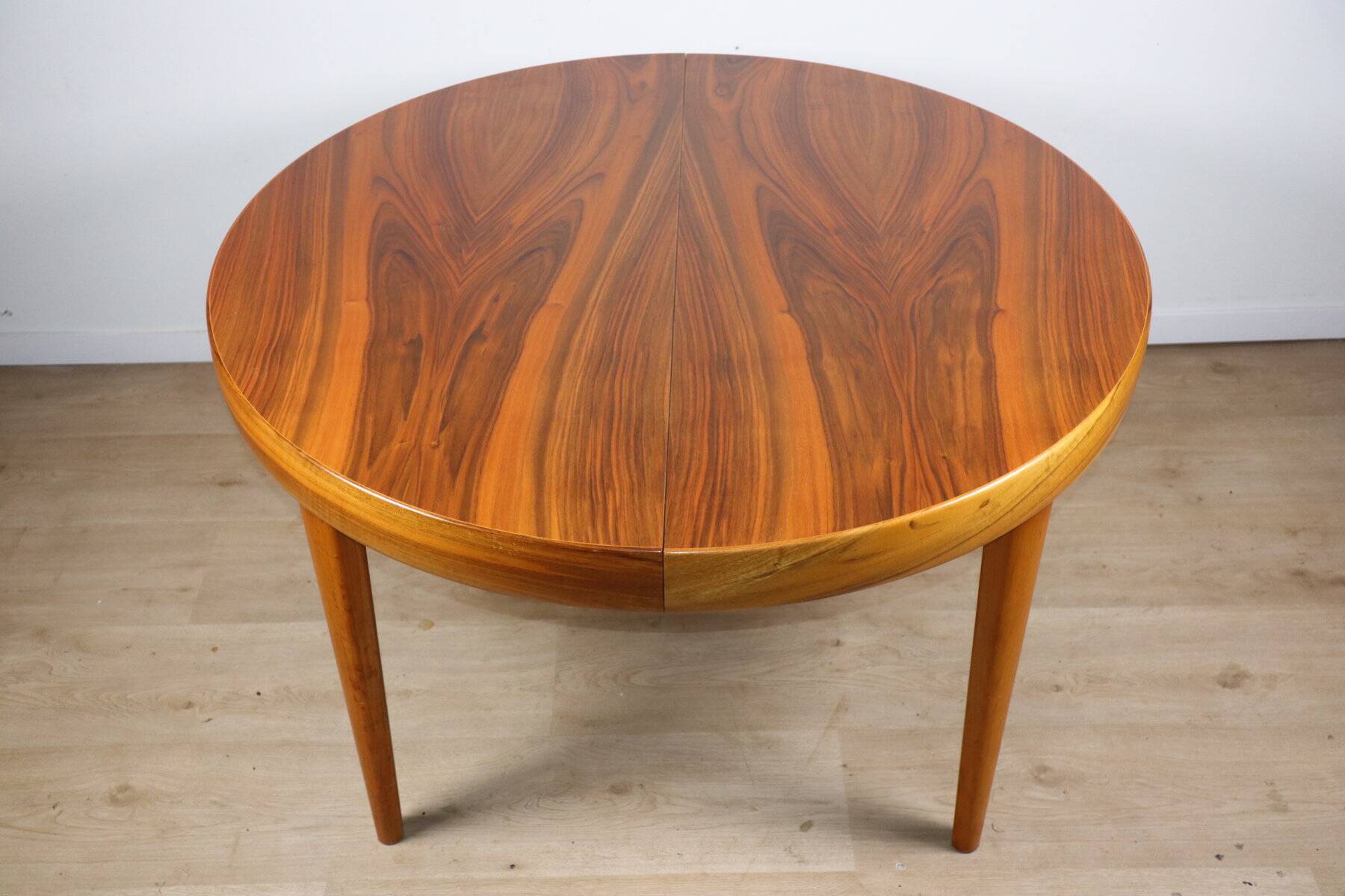 Scandinavian extendable dining table in teak – 1960s