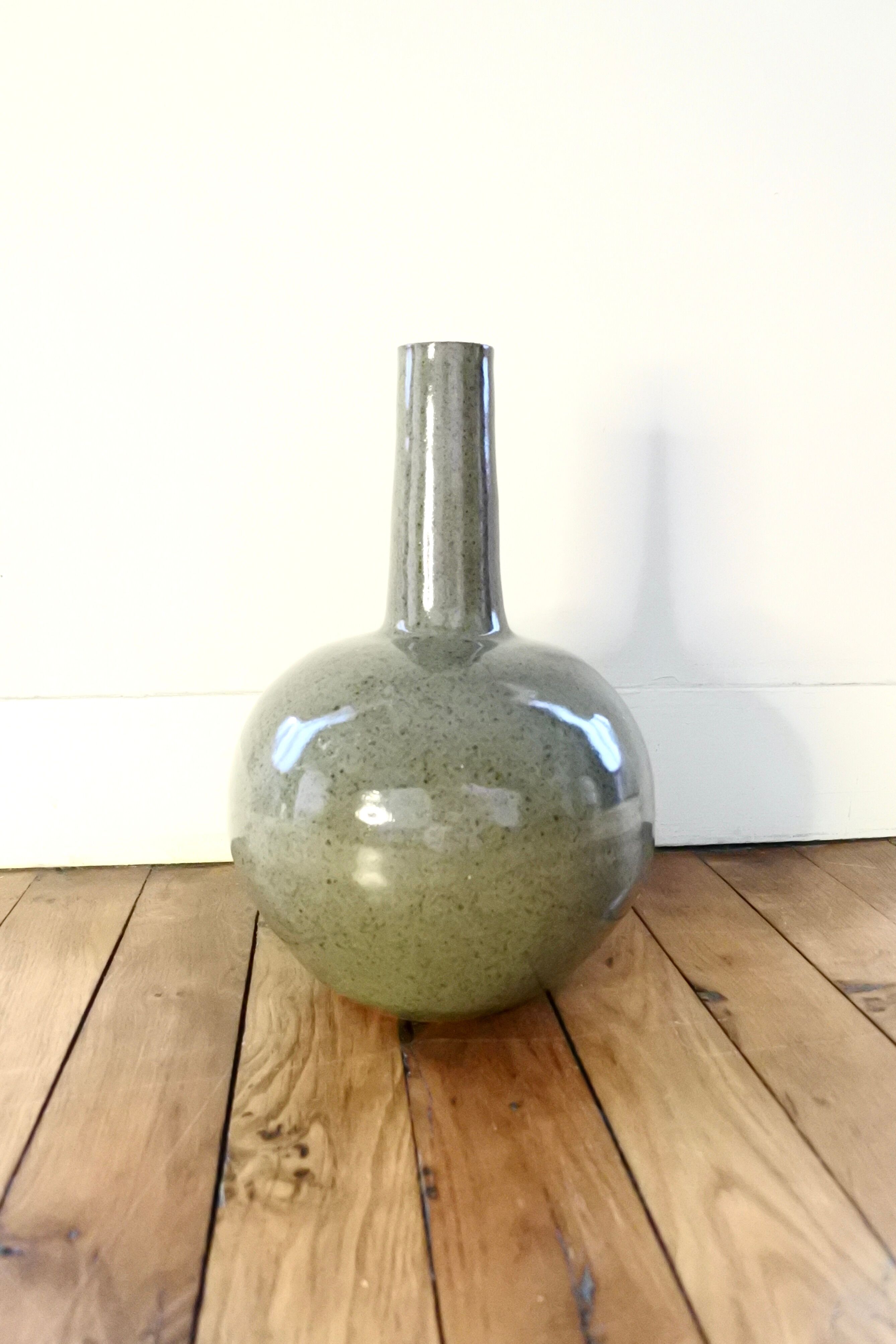 Ceramic vase