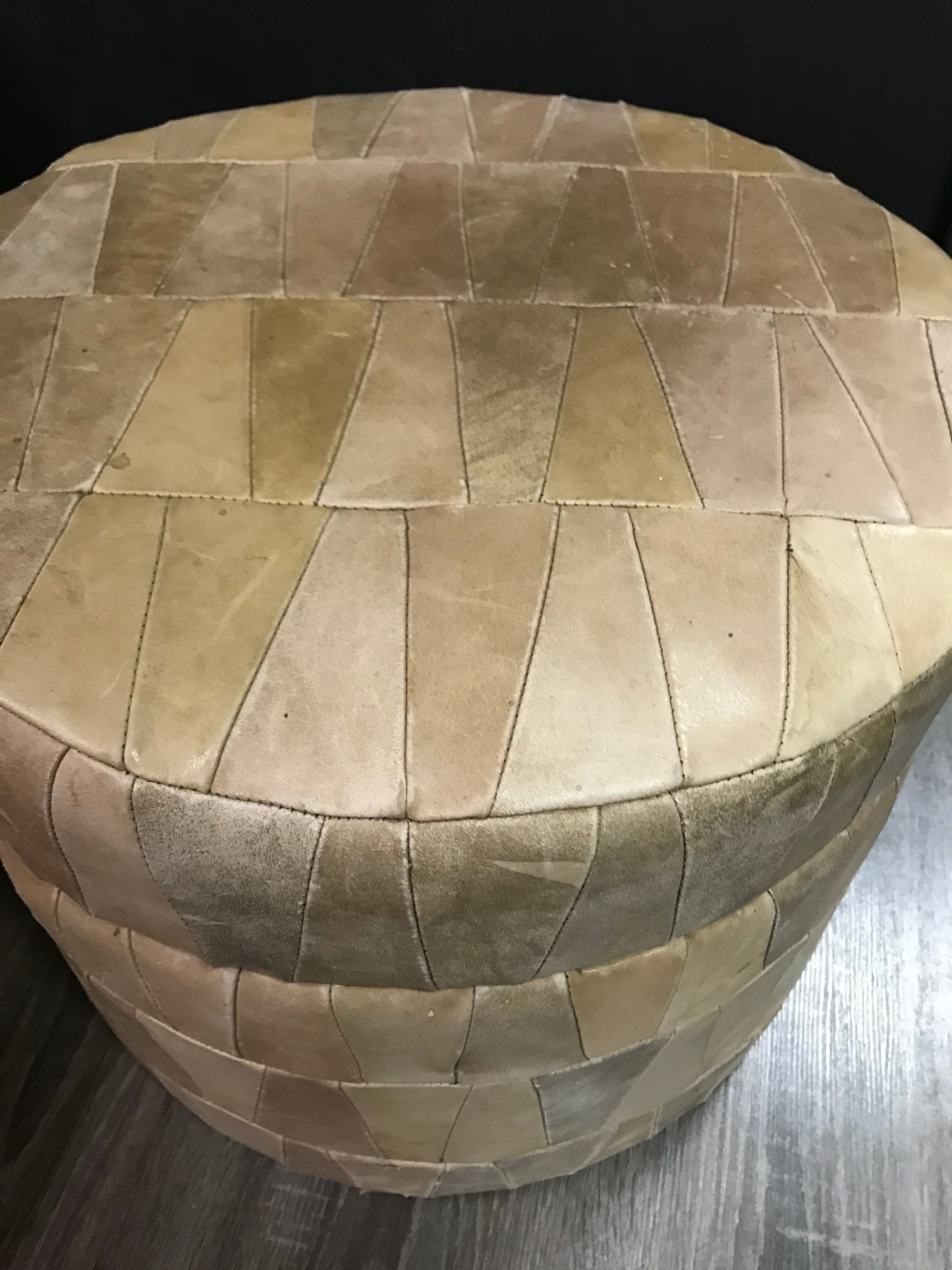 Pouf repose pieds en cuir De Sede
