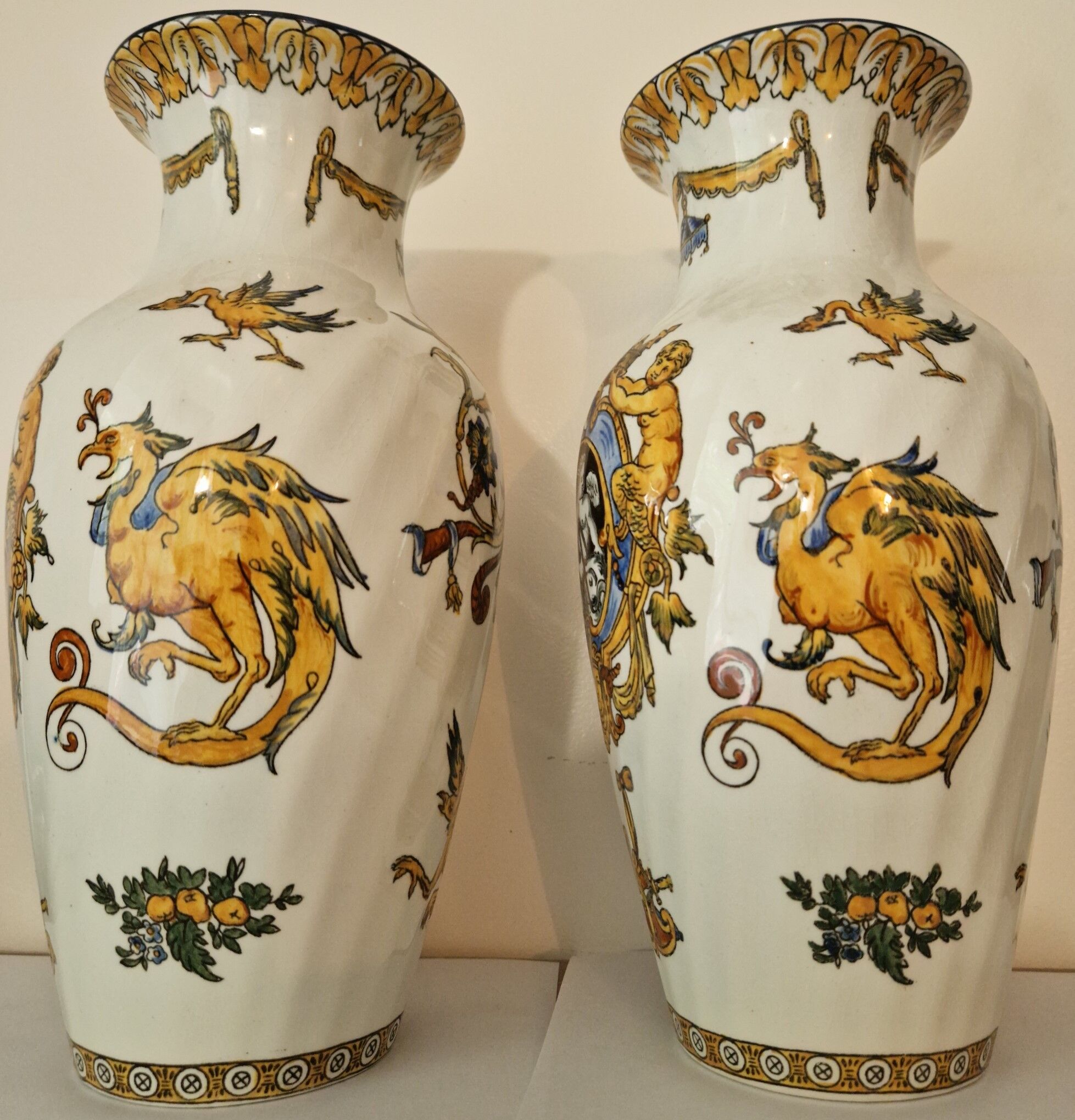 Important pair of Renaissance vases in Gien earthenware – early 20th century