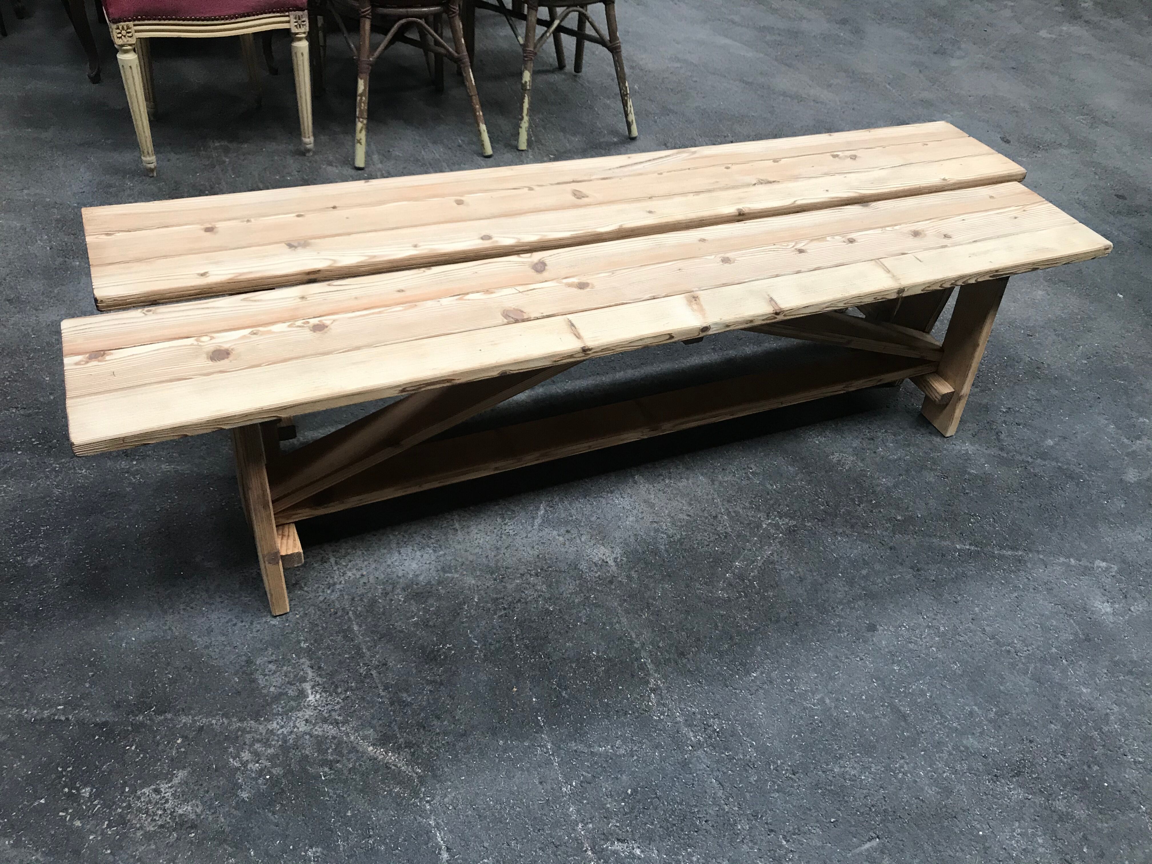Pair of benches in erased aero fir