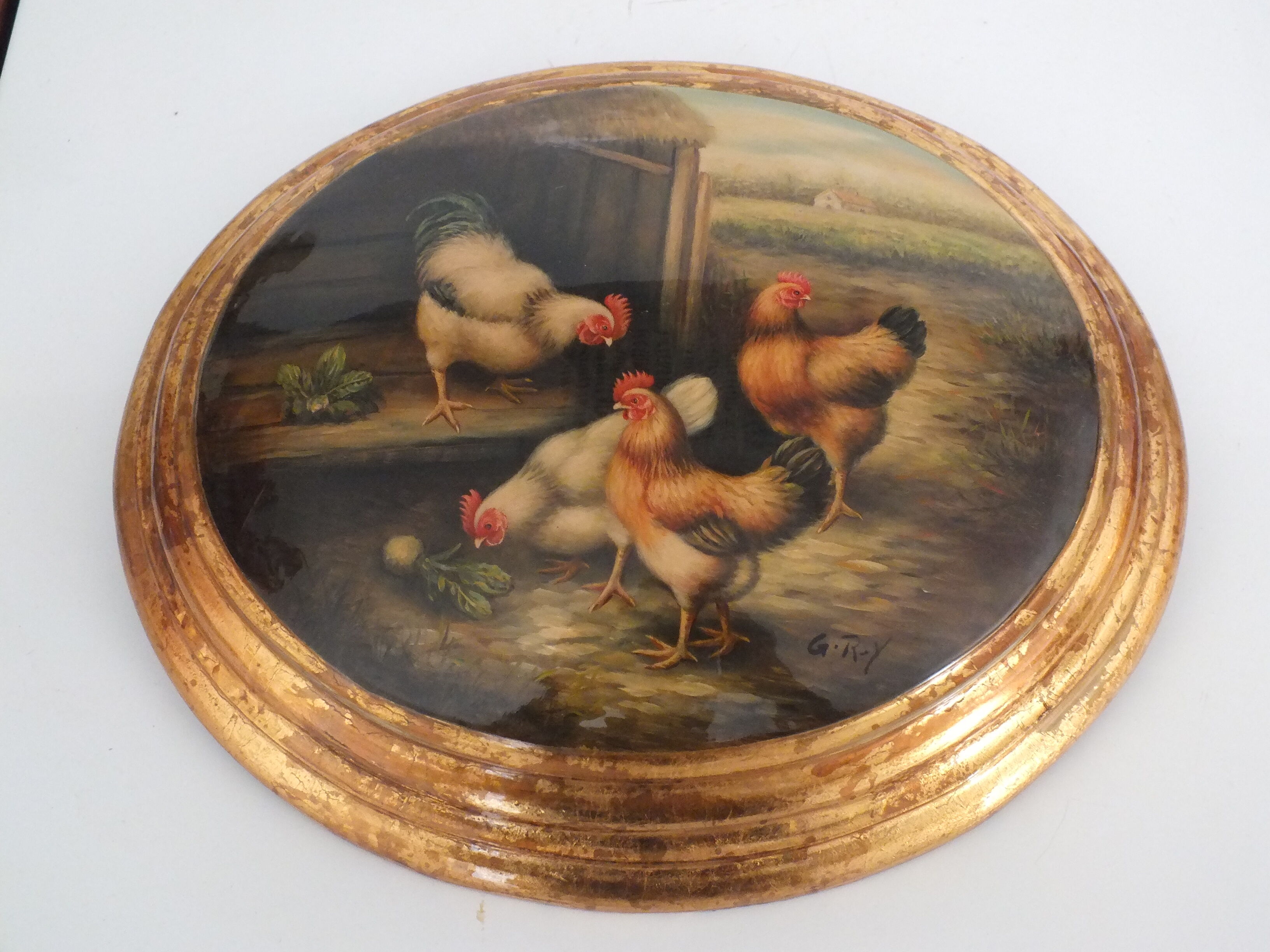 Painted medallion panel and varnish decoration hens, roosters signed G.Roy