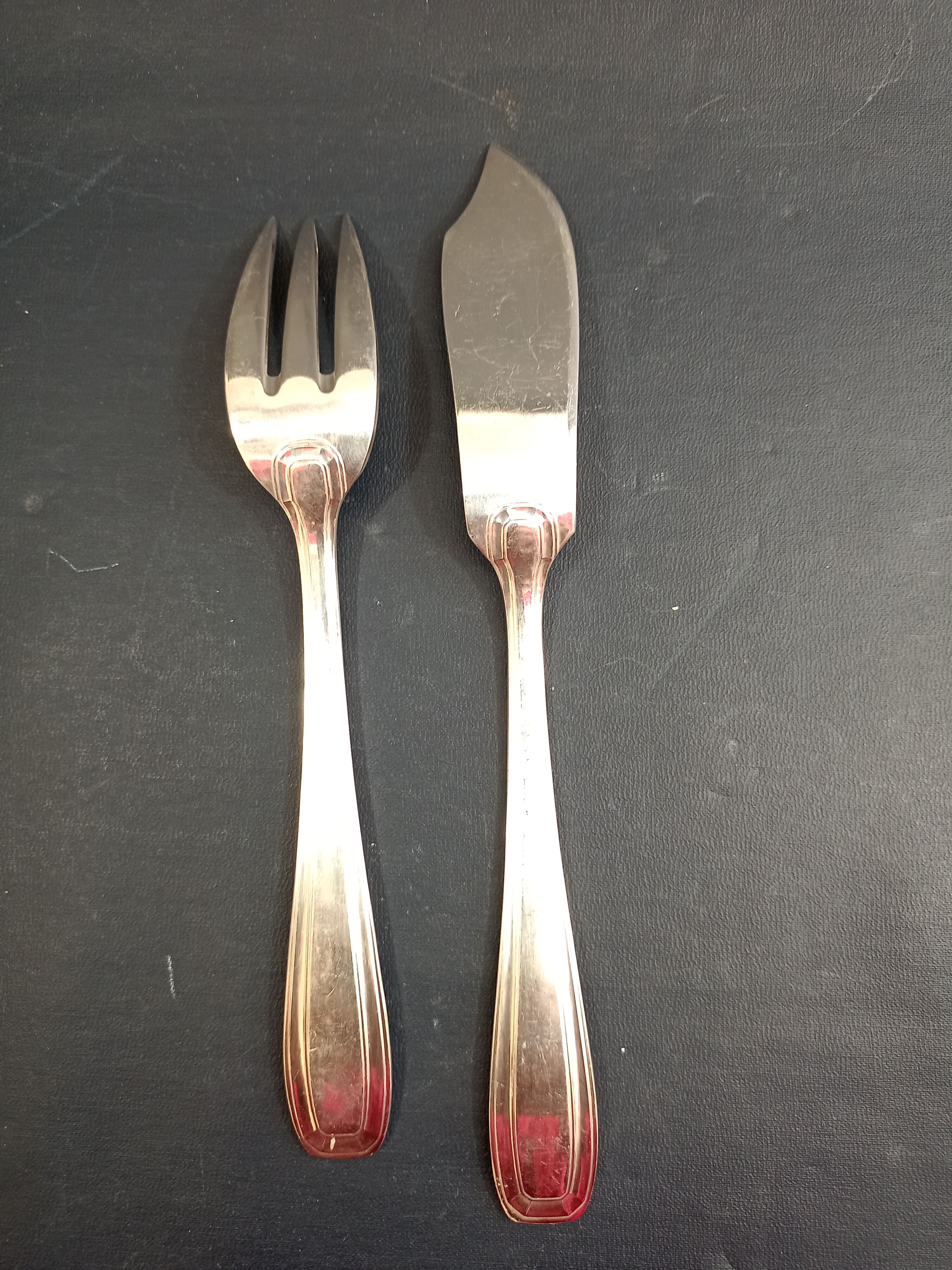 Fish service of 12 seats and covered ercuis service