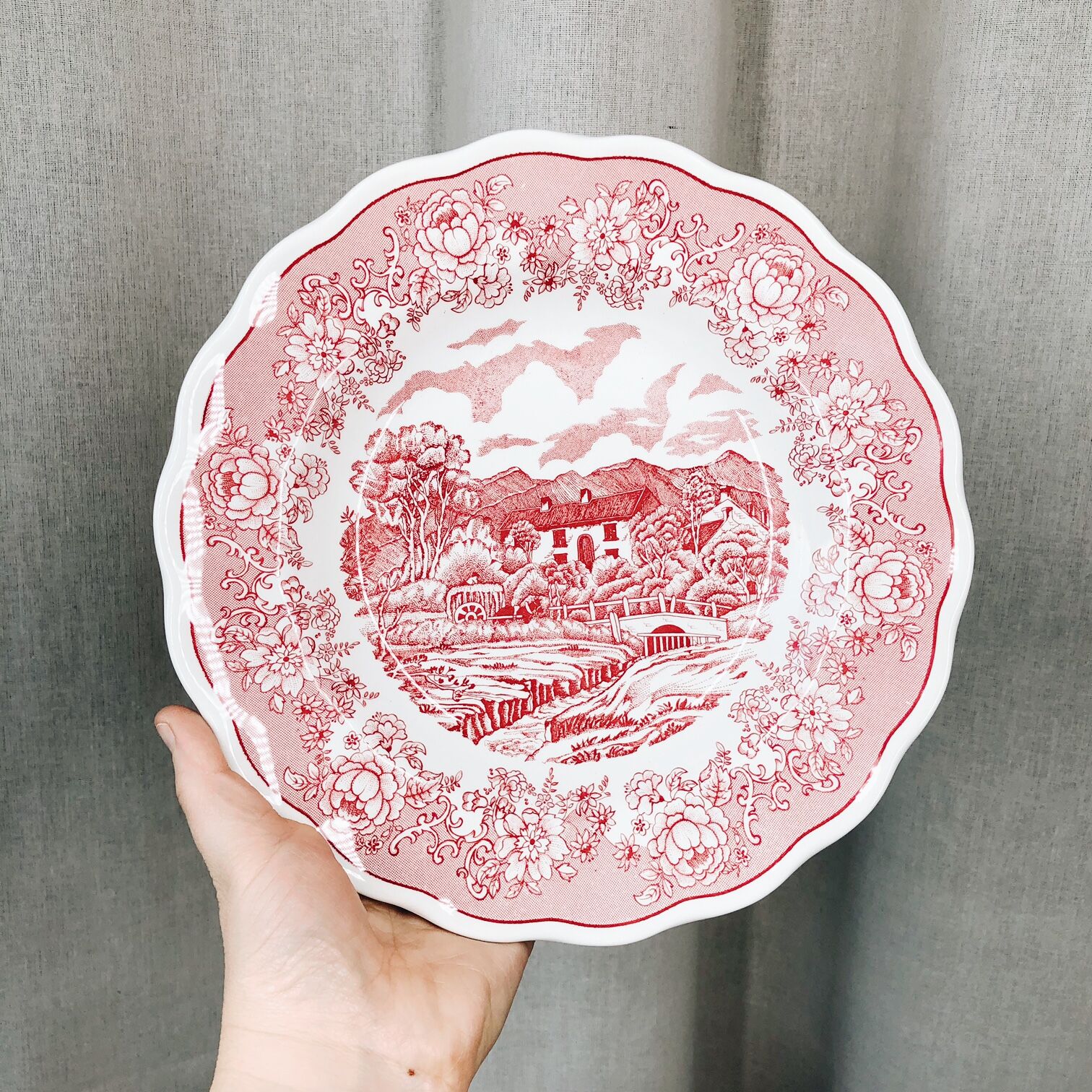 6 hollow plates, made in Italy