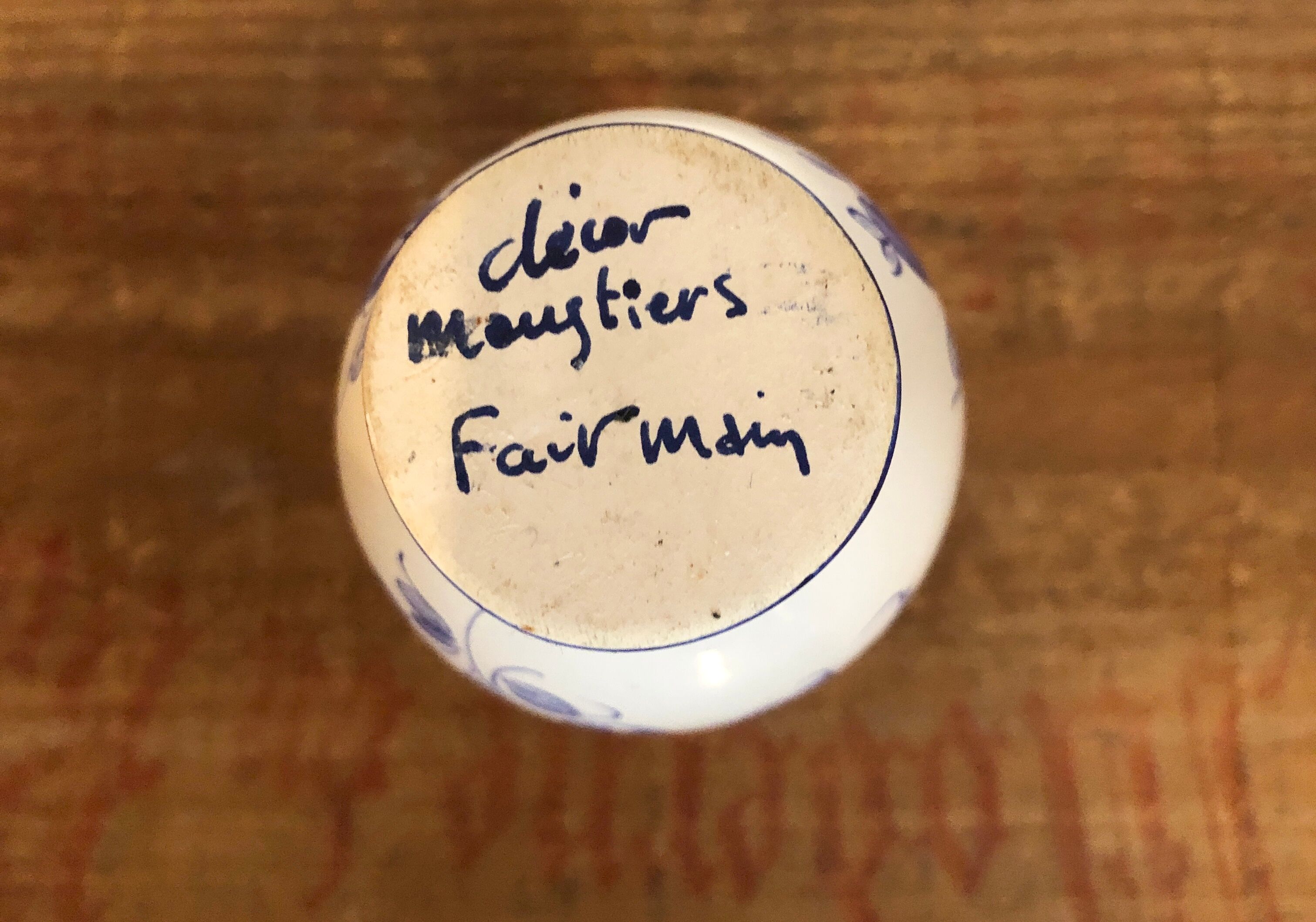 Vase Moustiers