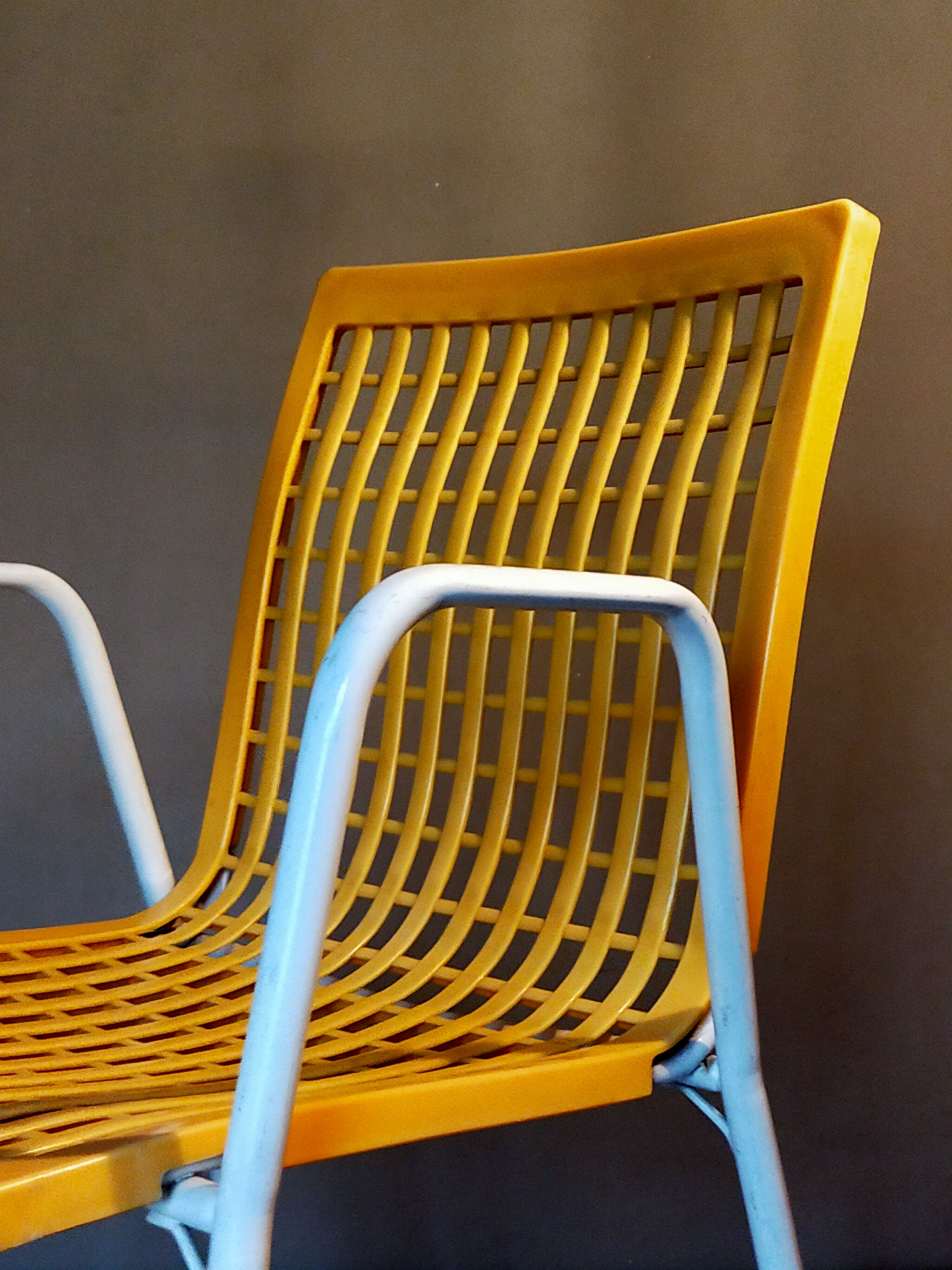 Chaise design vintage Grosfillex n°2070
