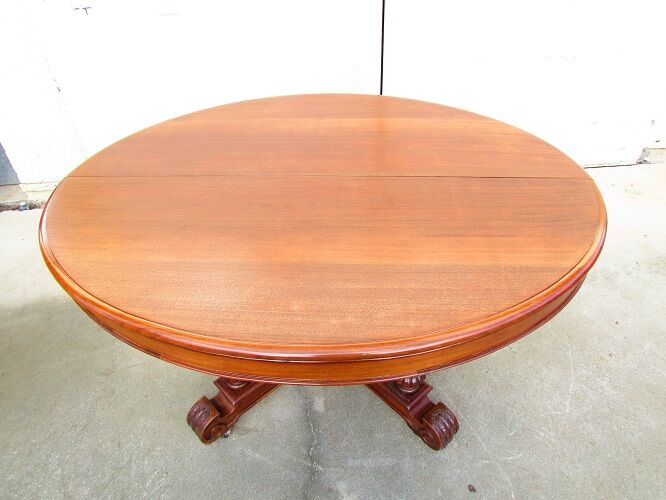 Mahogany table, 1890/1900