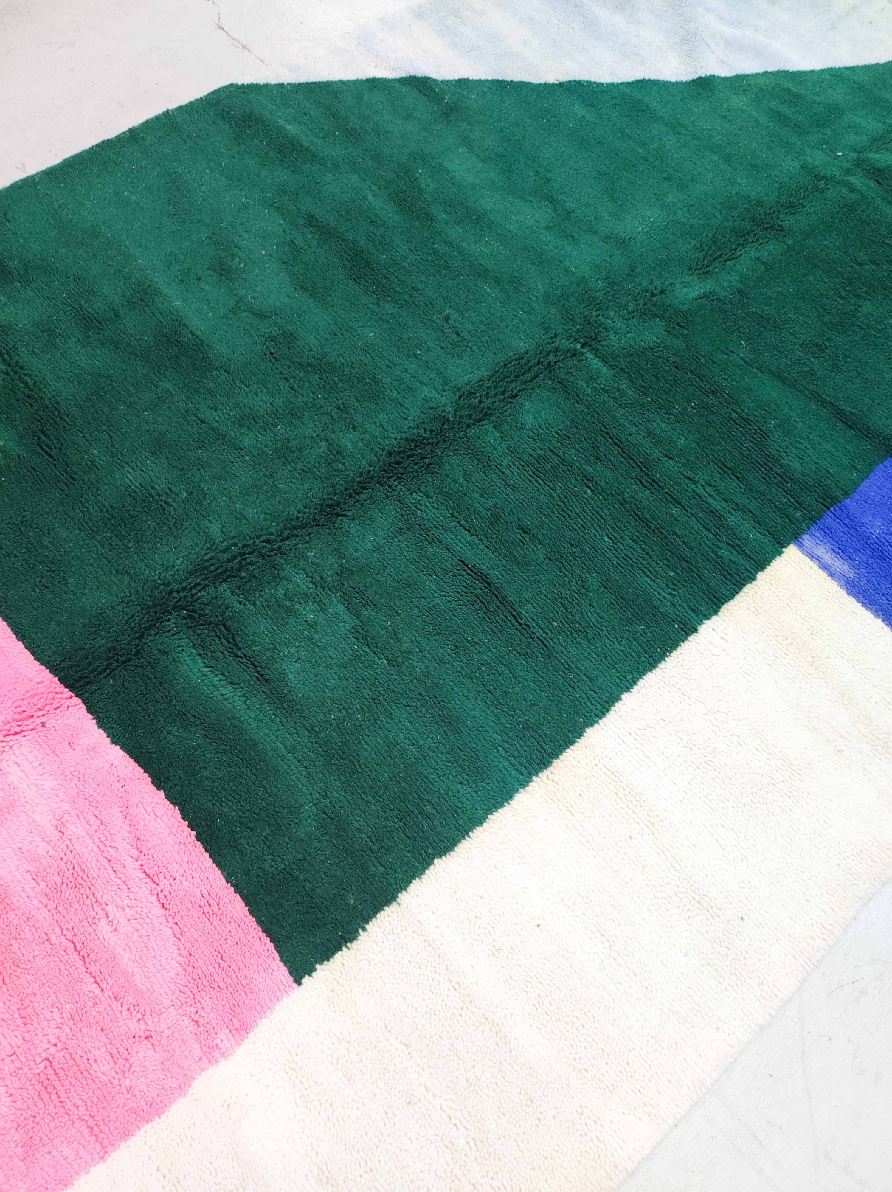 Colorful Boujaad Moroccan Berber rug 3.09x2.04m
