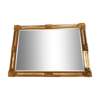 Miroir en bois doré et miroir biseauté 67x95cm