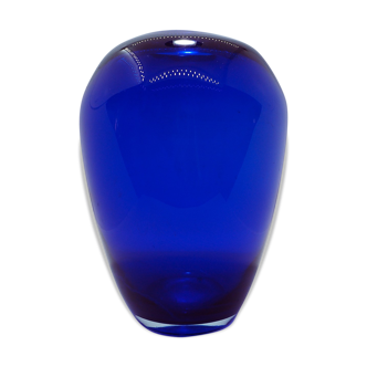 Holmeggard blue glass vase