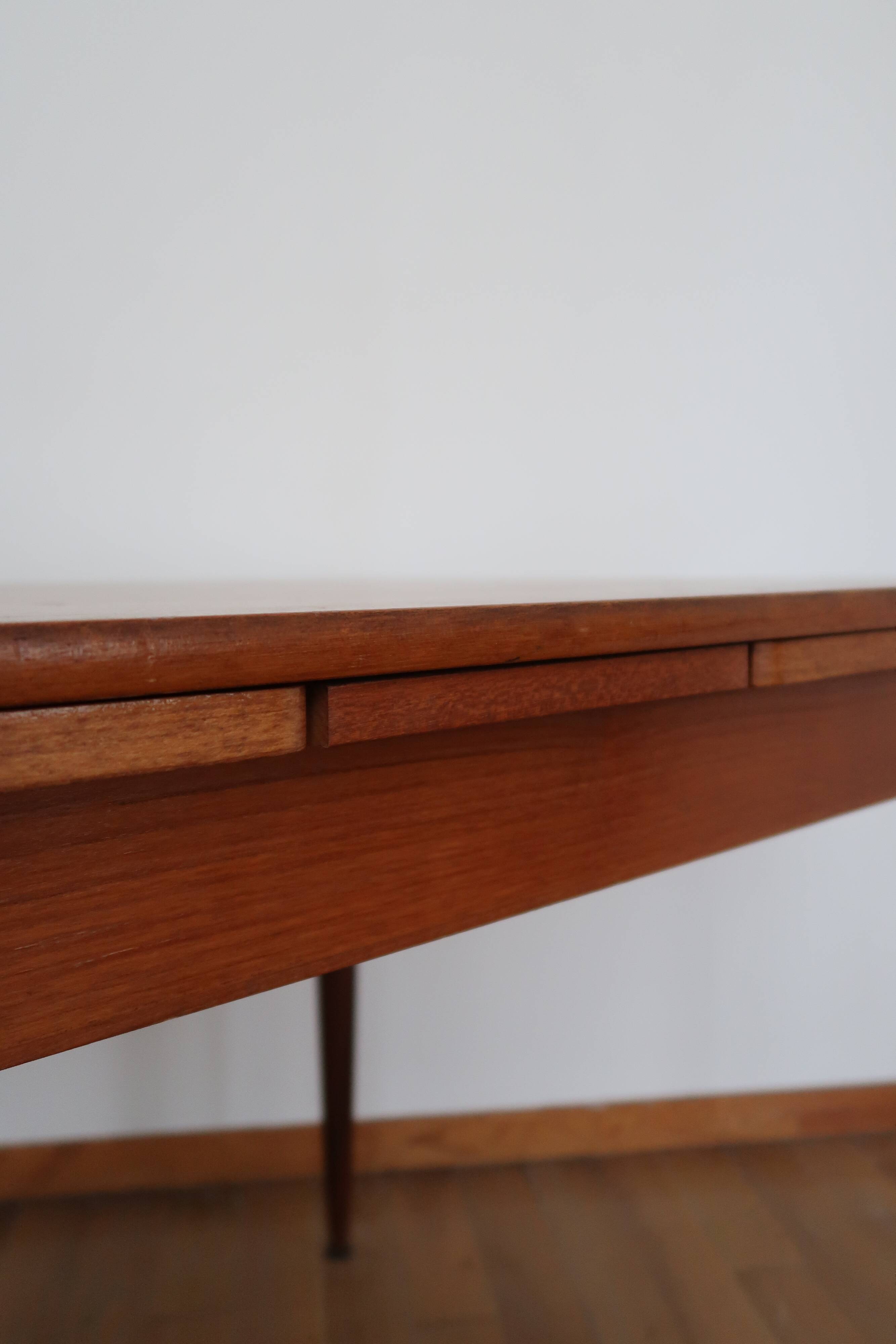 Vintage extendable Scandinavian table